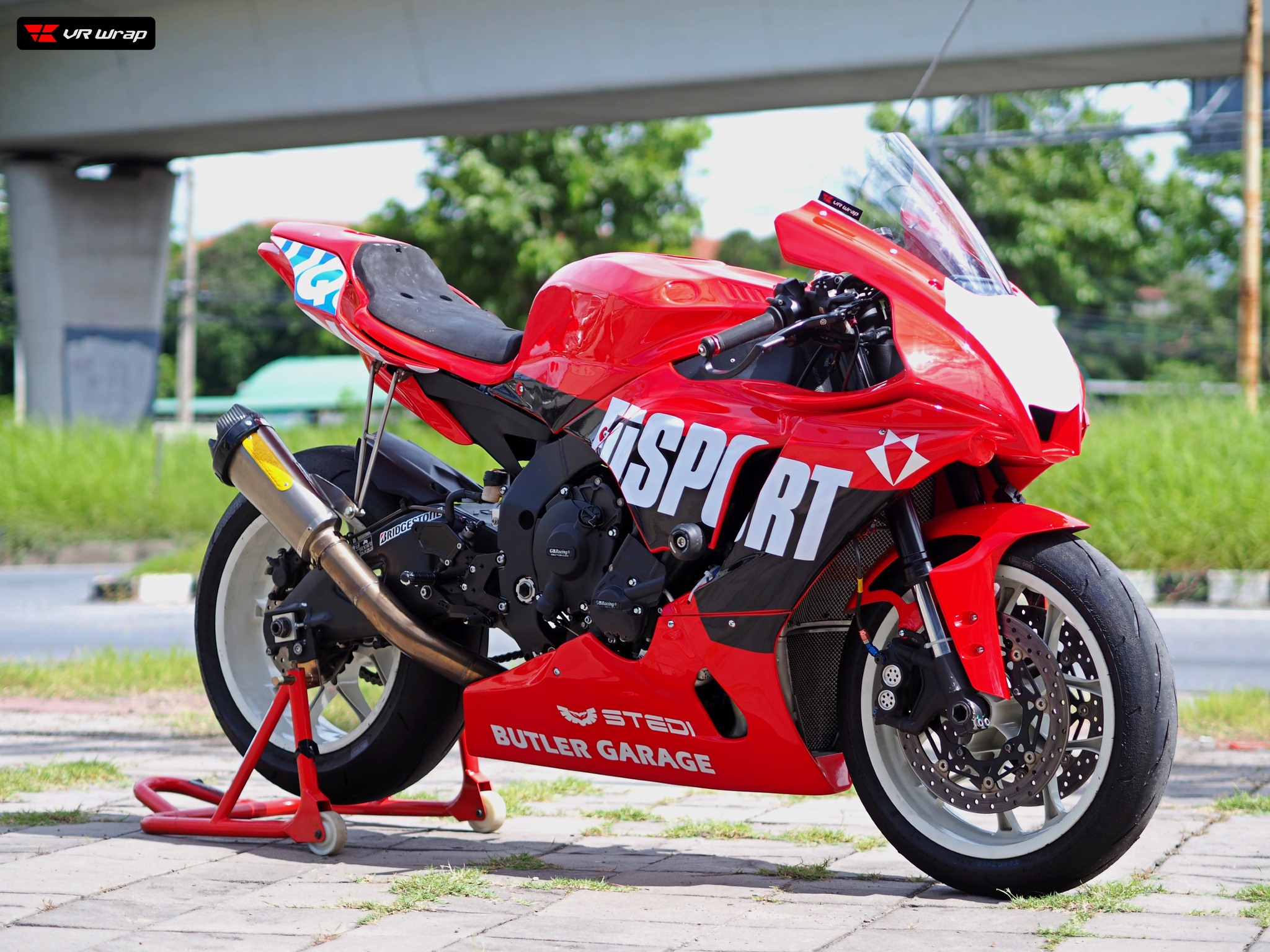 VR Wrap - Yamaha R1 ติดตั้งสติ๊กเกอร์ kit รถแข่งสนาม ลาย... | Facebook