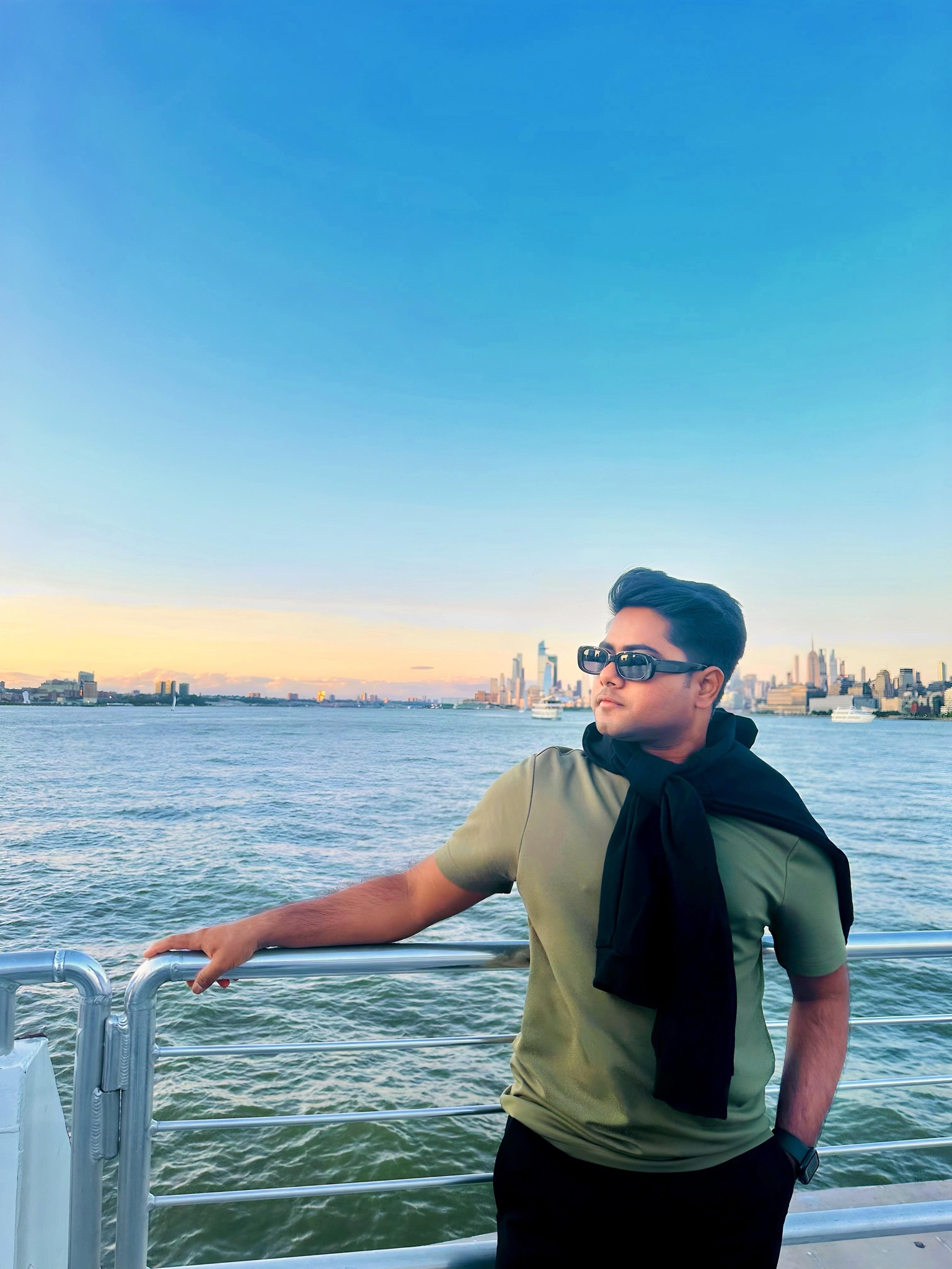 Mr. Shomrat