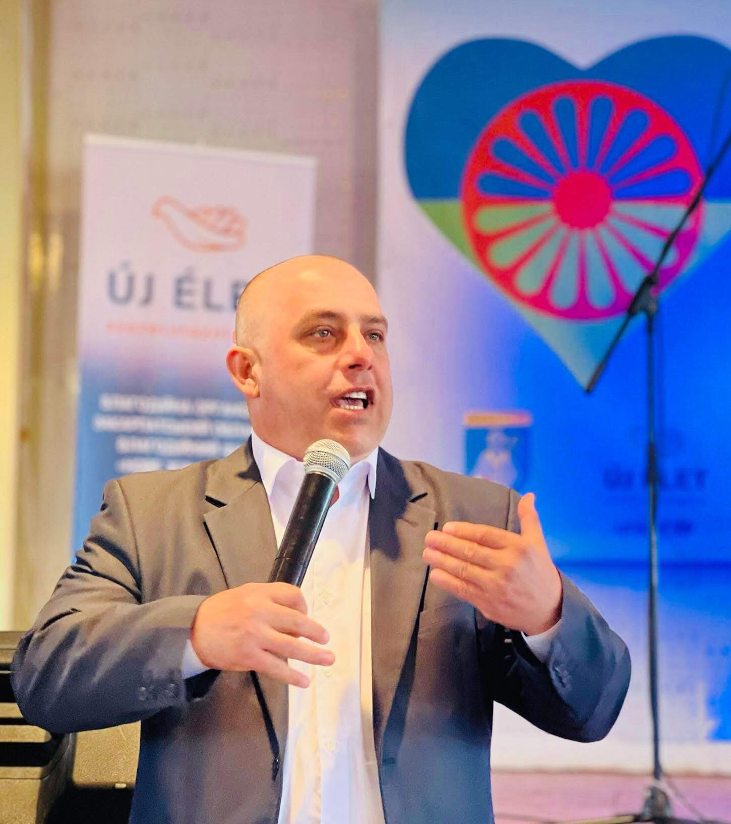 Rostás Mariann on Reels