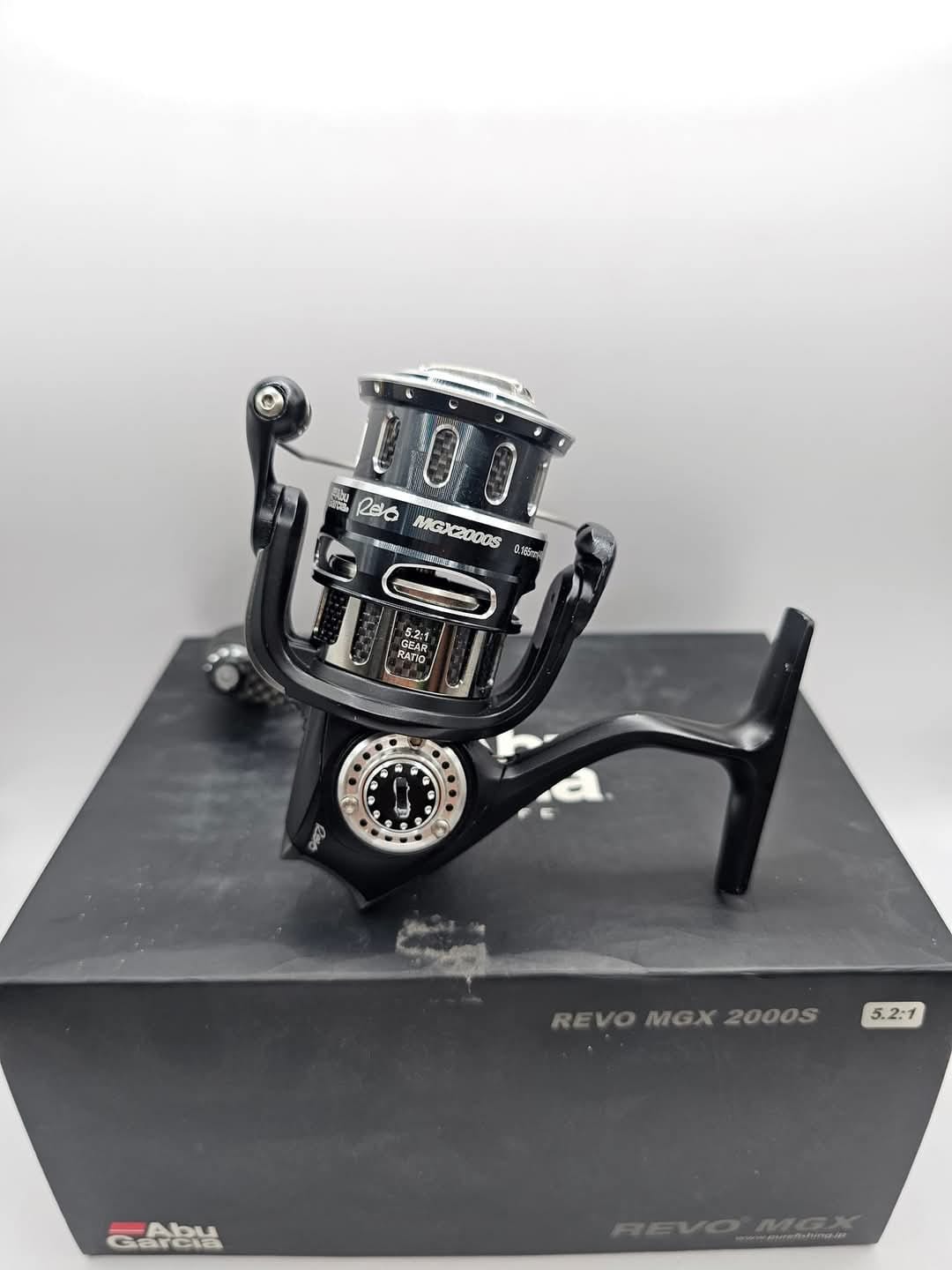 Abu Garcia​ Revo MGX 2000S 😍👇