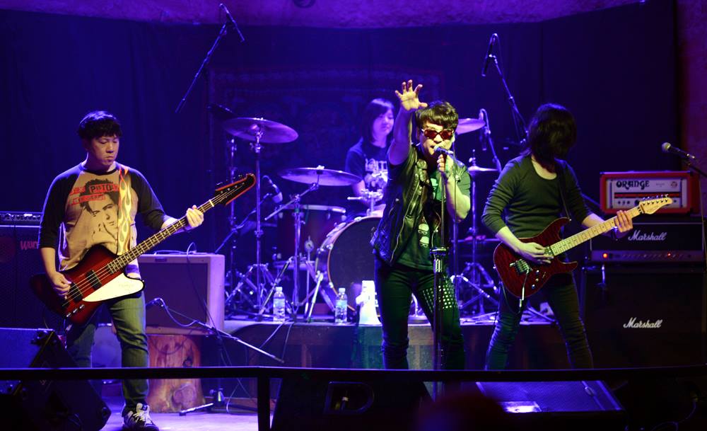 주작 - 2015.12.6 Return Of Rock 15th 주작 신해철 추모공연 Photo by... | Facebook