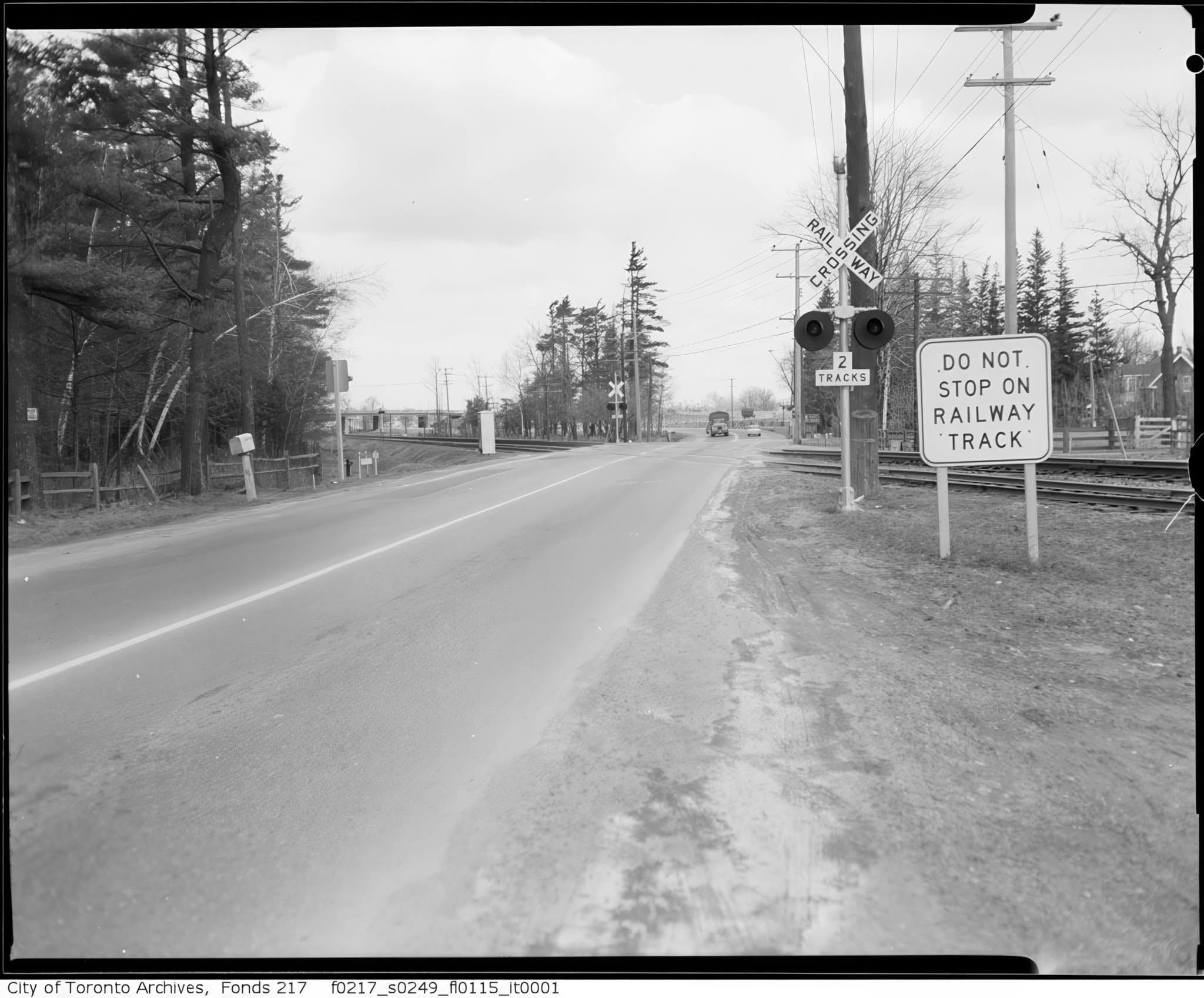 Old - The view of Leslie Street looking north to Highway 401, taken ...