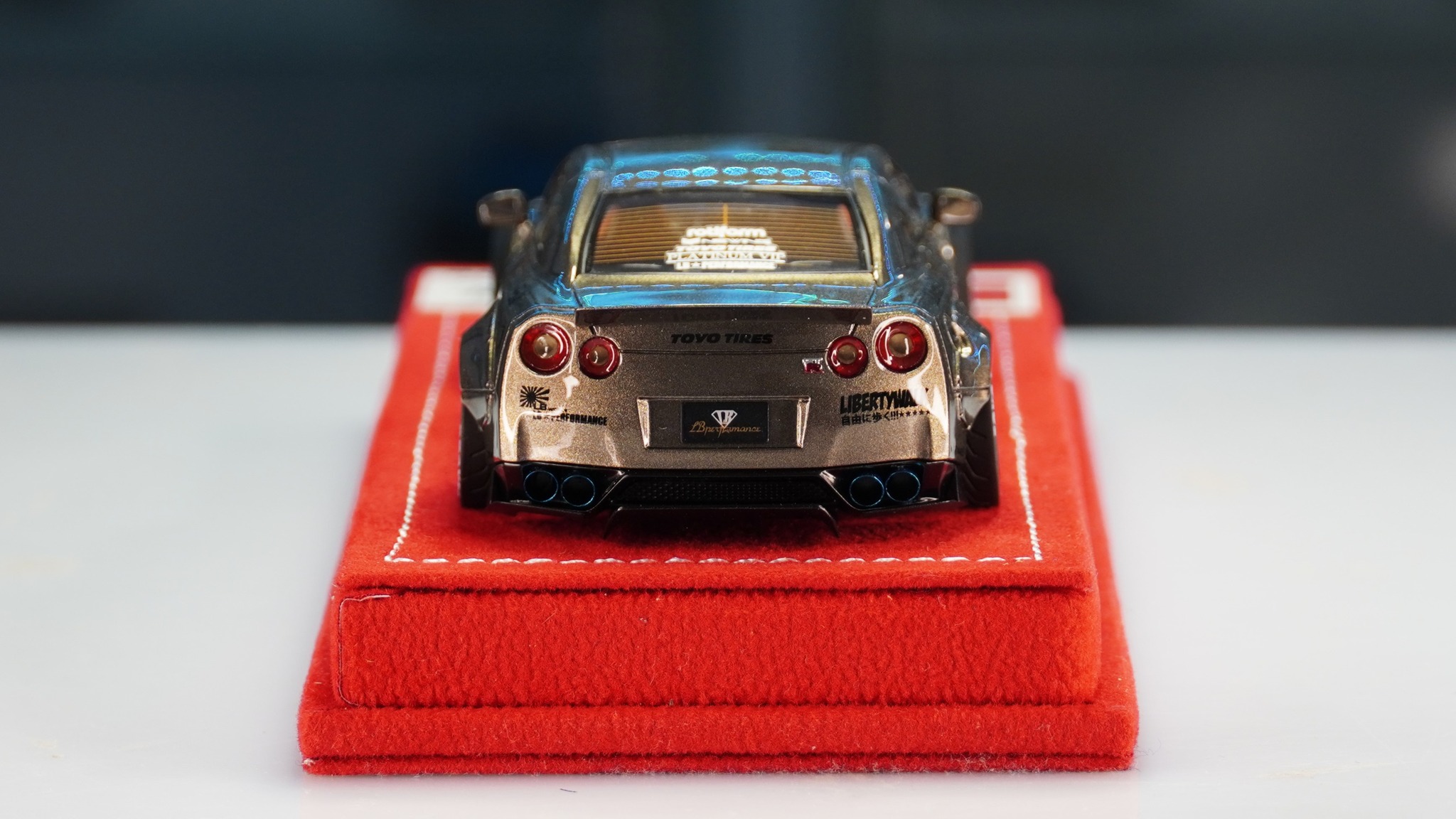 MakeUp 新品預購 Preorder! 1/43 1/43 EM460 NISSAN GT-R 2019