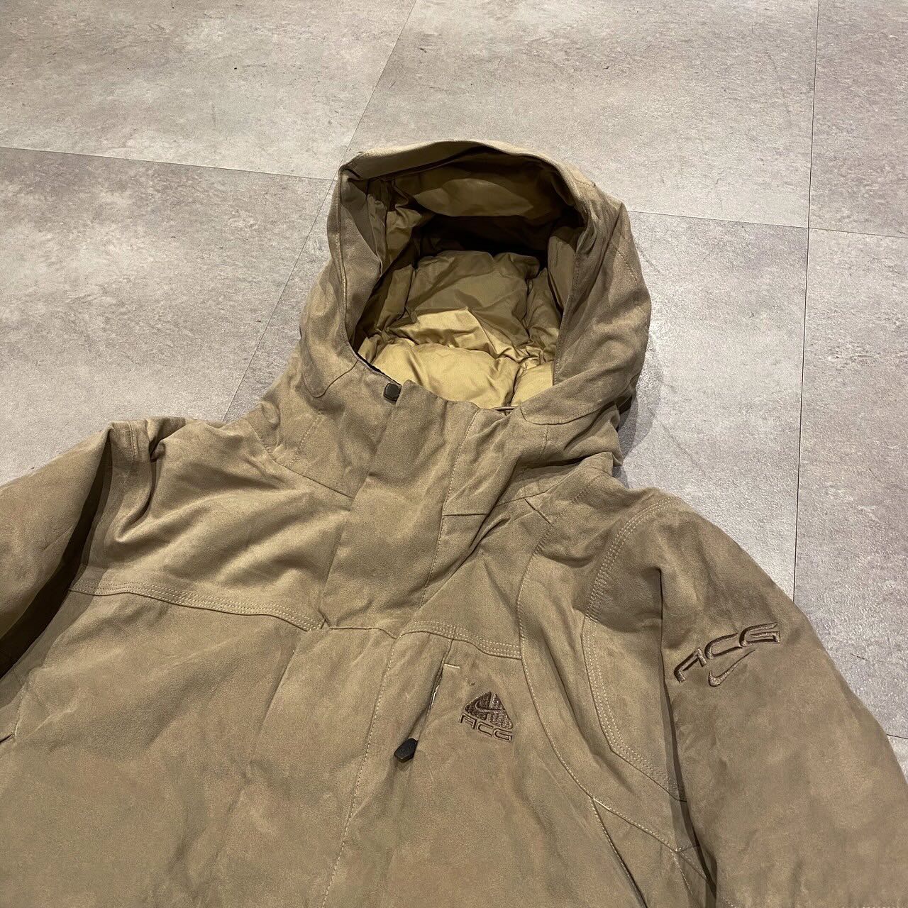 _ NIKE ACG Outer Layer3 Fake Suede Down Jacket Size L ナイキACGの 