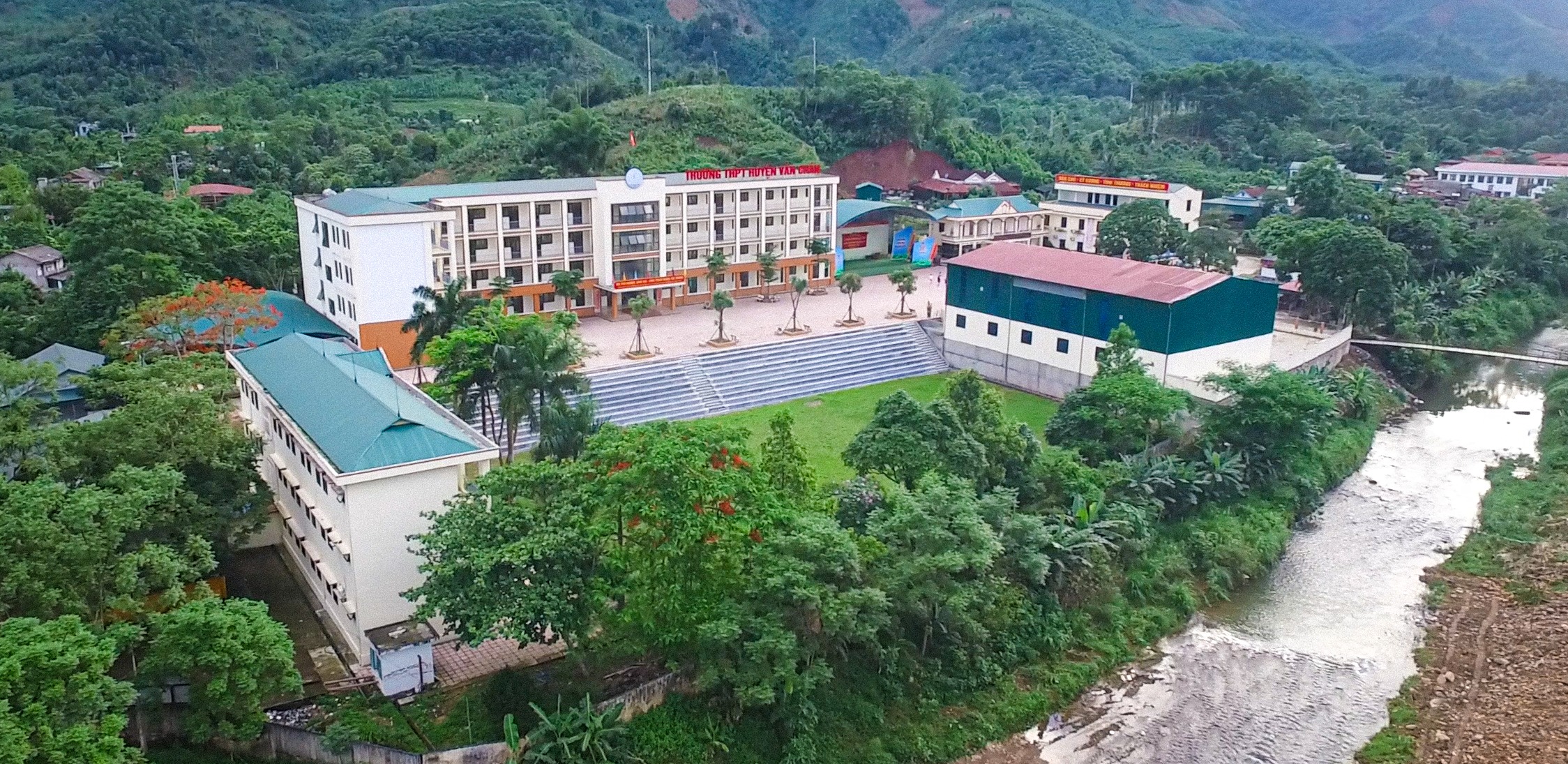 Ru ba than - THÔNG TIN VỀ VỤ EM RỂ SÁT HẠI CHỊ DÂU Ở YÊN BÁI Em rể sát ...