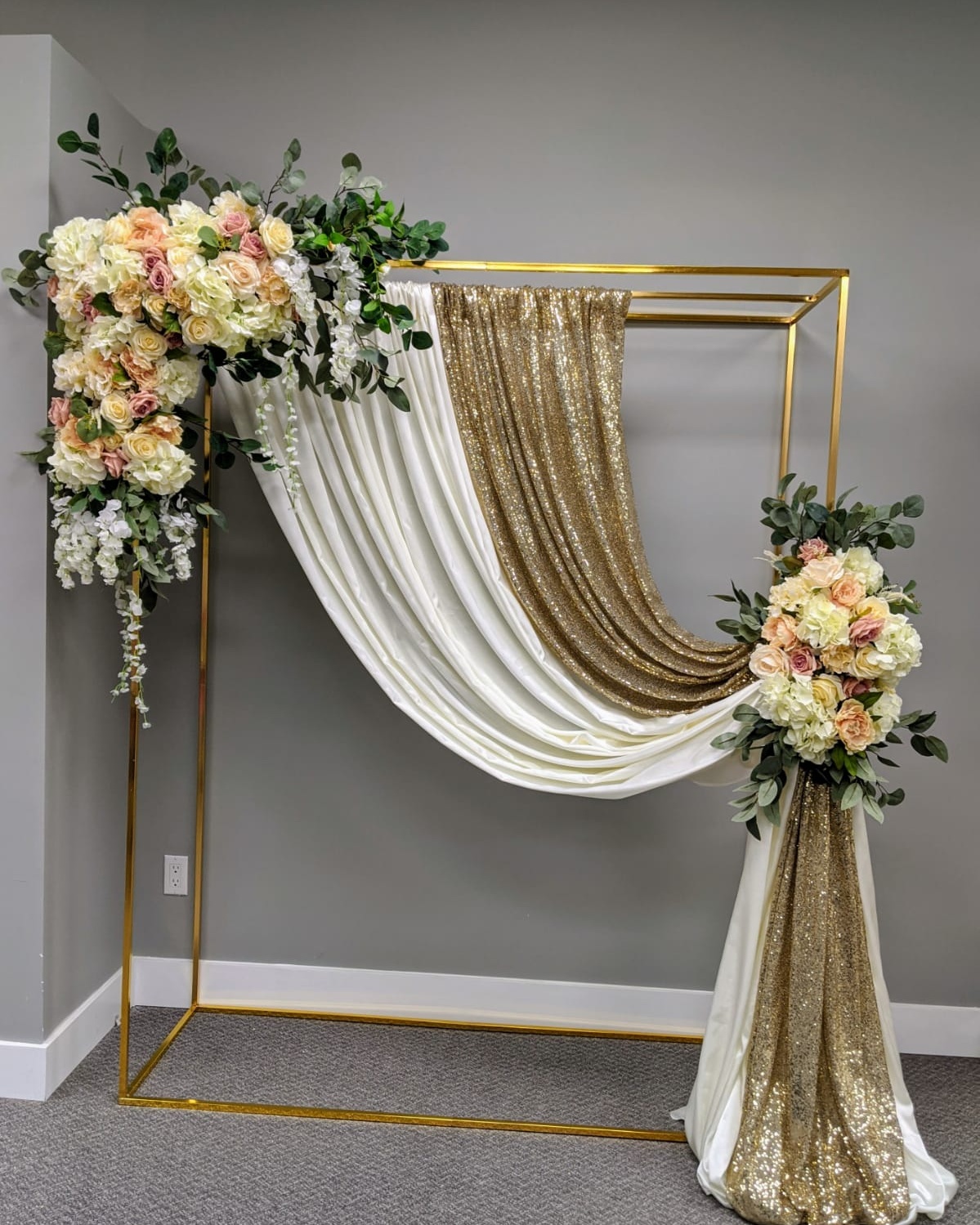Our metal rectangular arch is perfect... - Real Event Designs