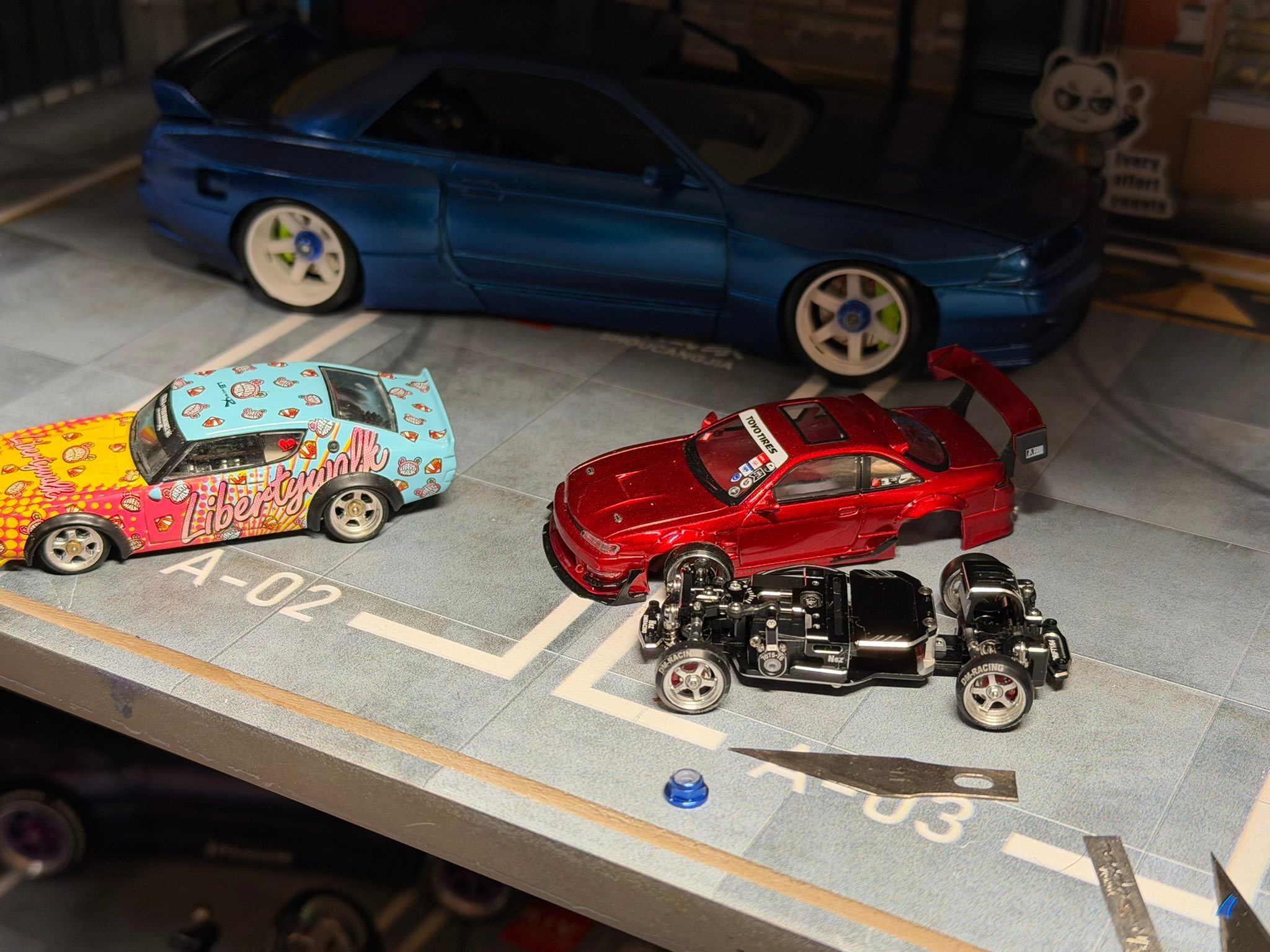 EXCLUSIVE DETAILED FIRST LOOK: Xcartoys Orange Box 1087x Drift
