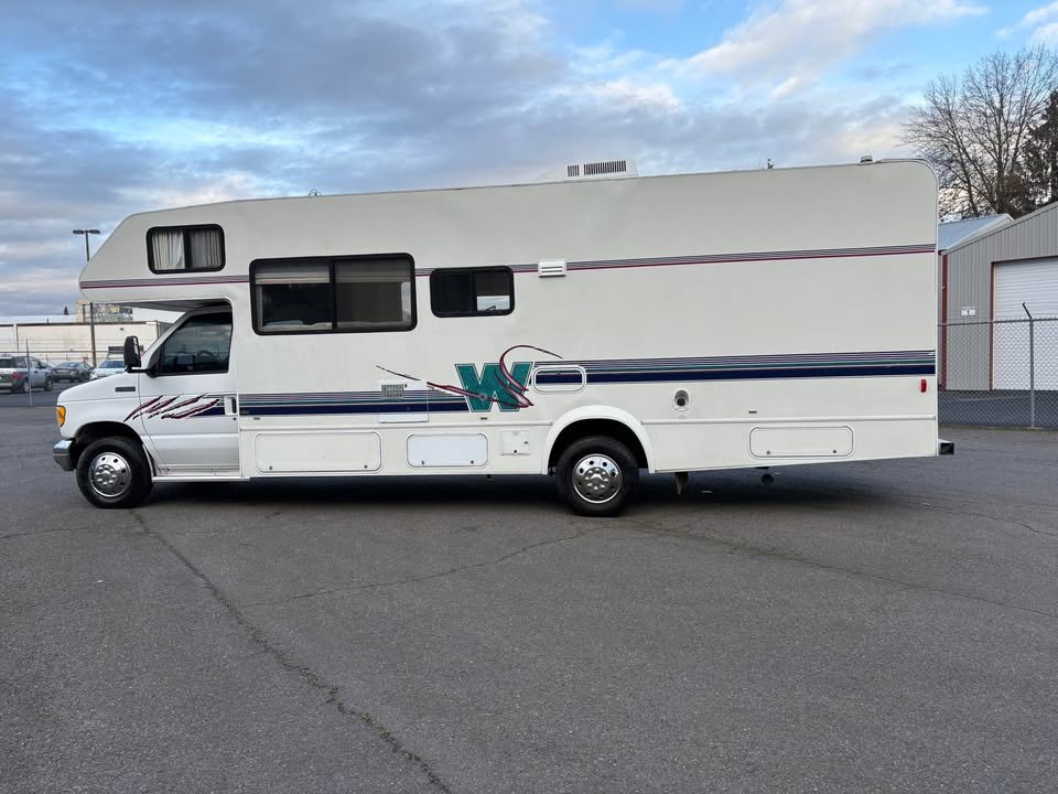1997 Winnebago Minnie Winnie 29ft Class C Motorhome Only 33k Miles ...
