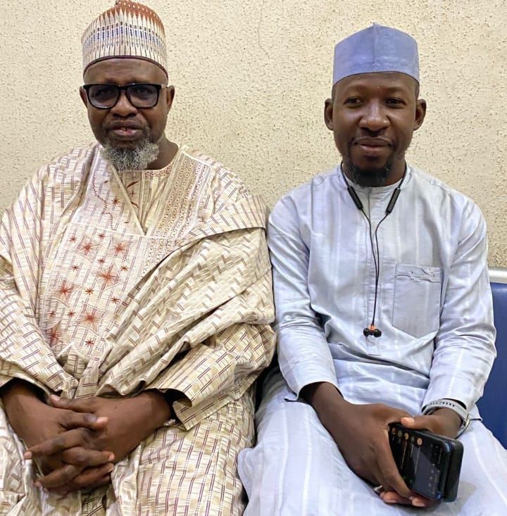 BABBAN MALAMIN DAN-TAMORE BAYAN RASUWAR SHEIKH JA'AFAR, WATO AL-HAFIZ ...