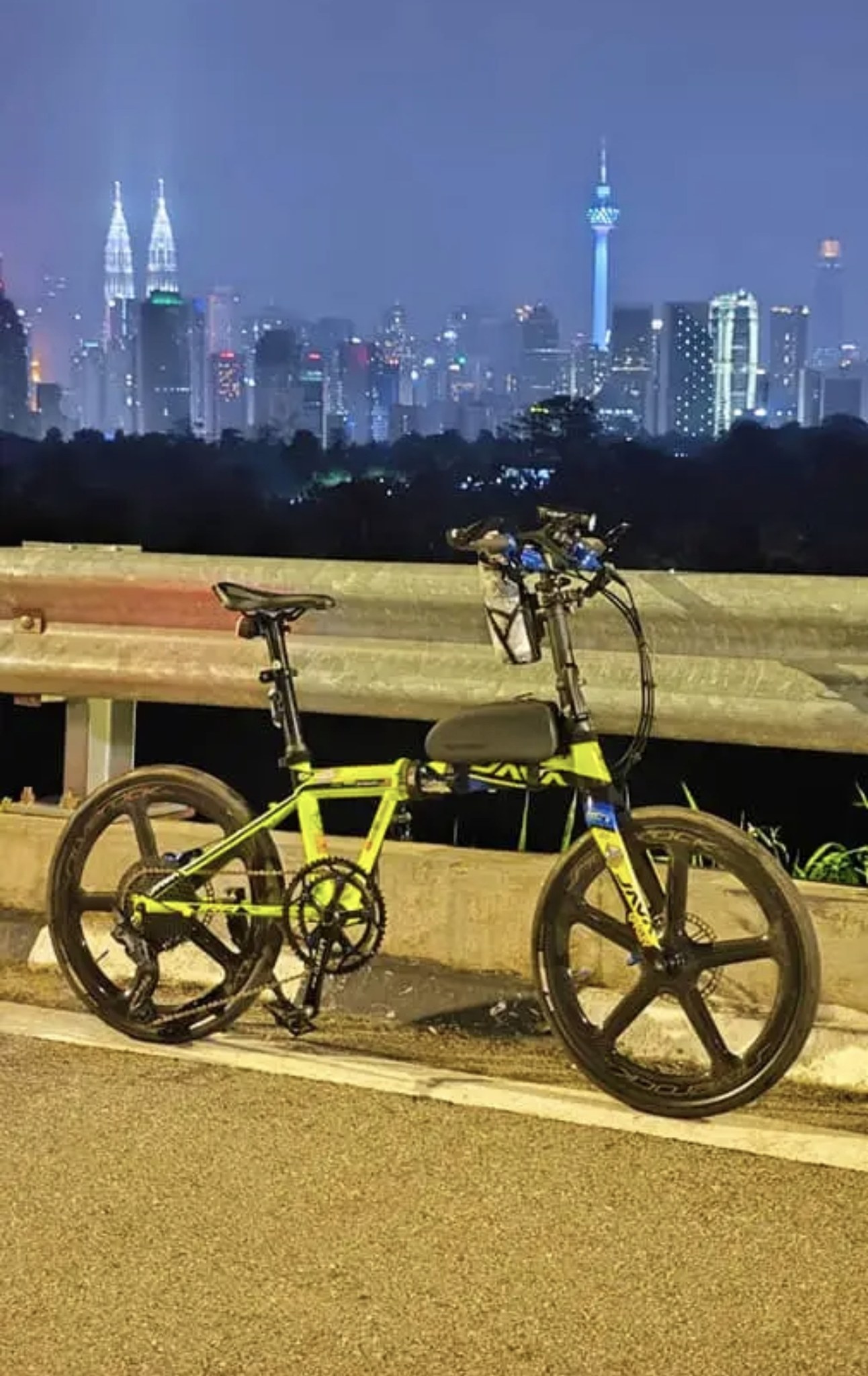 ORIGINAL 𝟰𝟱𝟭 𝗝𝗔𝗩𝗔 𝗜𝗥𝗔 𝗖𝗥𝗢𝗠𝗢𝗟𝗬... - JAVA Bikes Malaysia