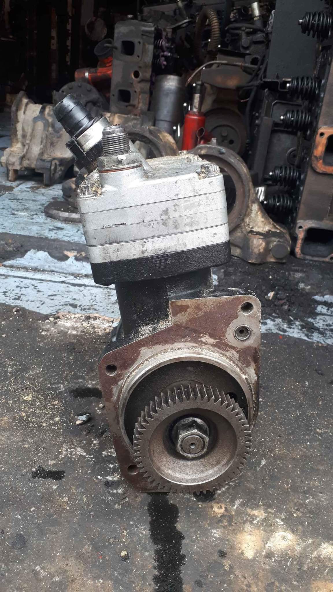 Surplus Japan & Surplus Pinoy Isuzu Fuso parts out | Air Compressor ...