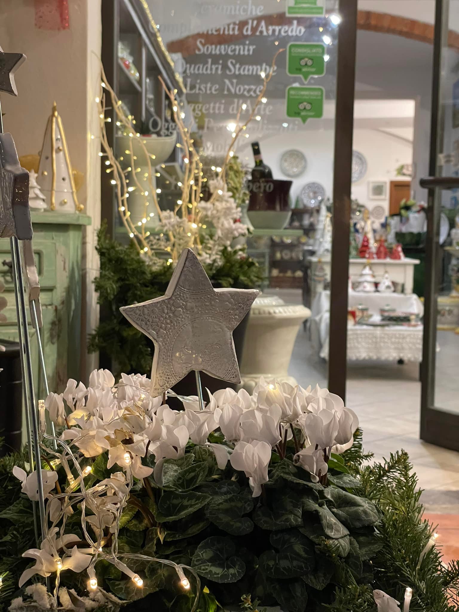 Here in the shop we have started feeling the Christmas magic🎄 My