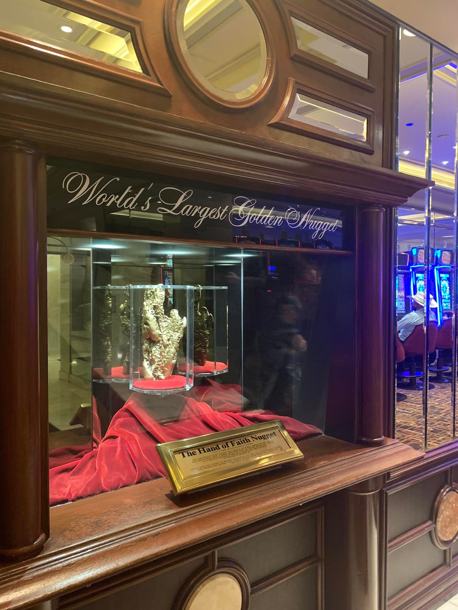 レアデック GOLDEN NUGGET チップ 付き レアデック GOLDEN NUGGET チップ 付き Golden Nuggets Playing Cards