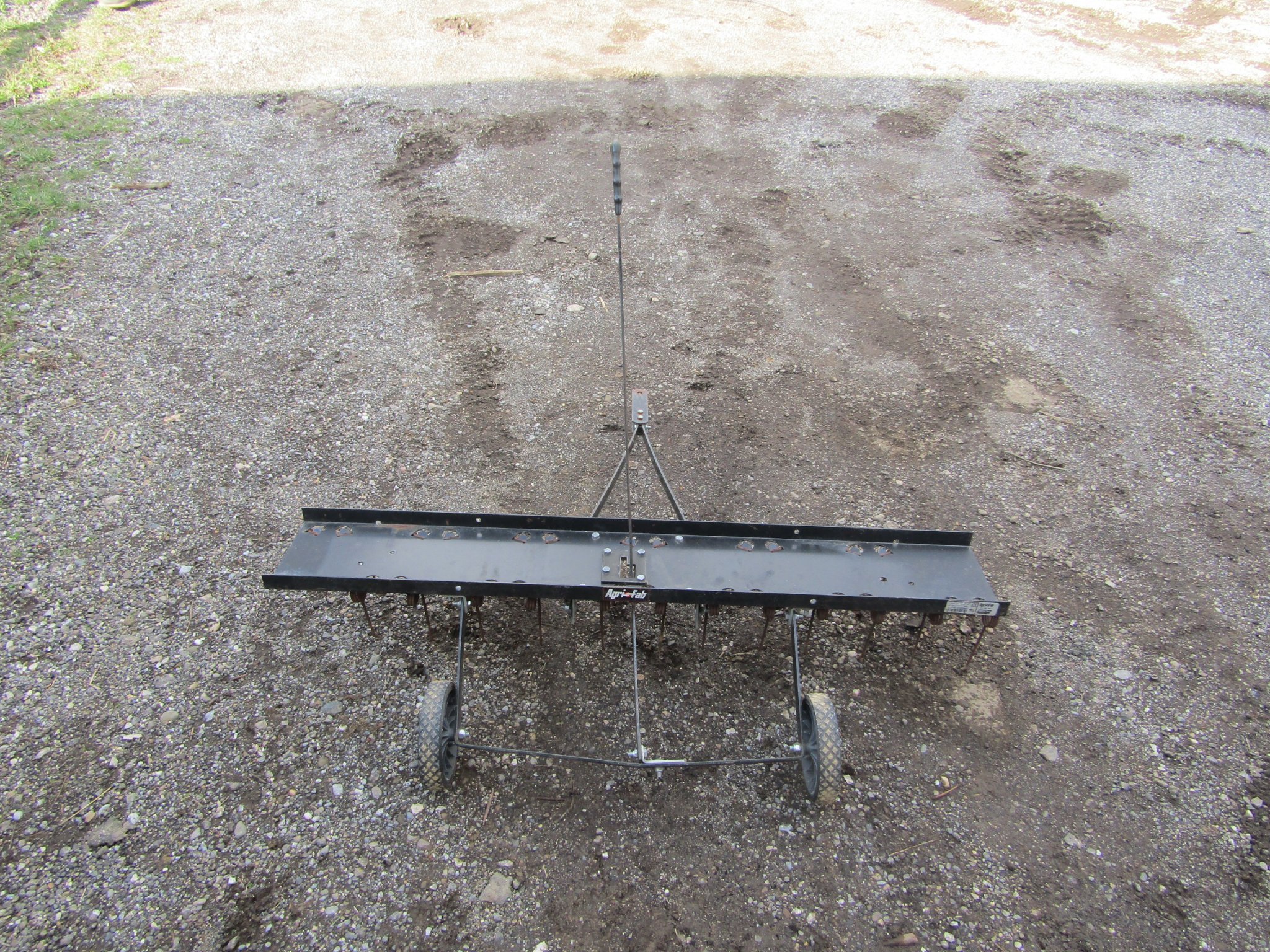 Agri-Fab Pull Behind De-Thatcher Rake 50