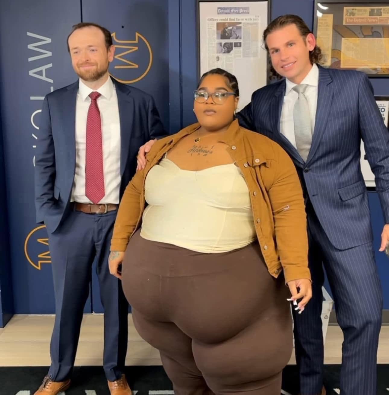 Lyft Driver Refuses Ride to Overweight Woman