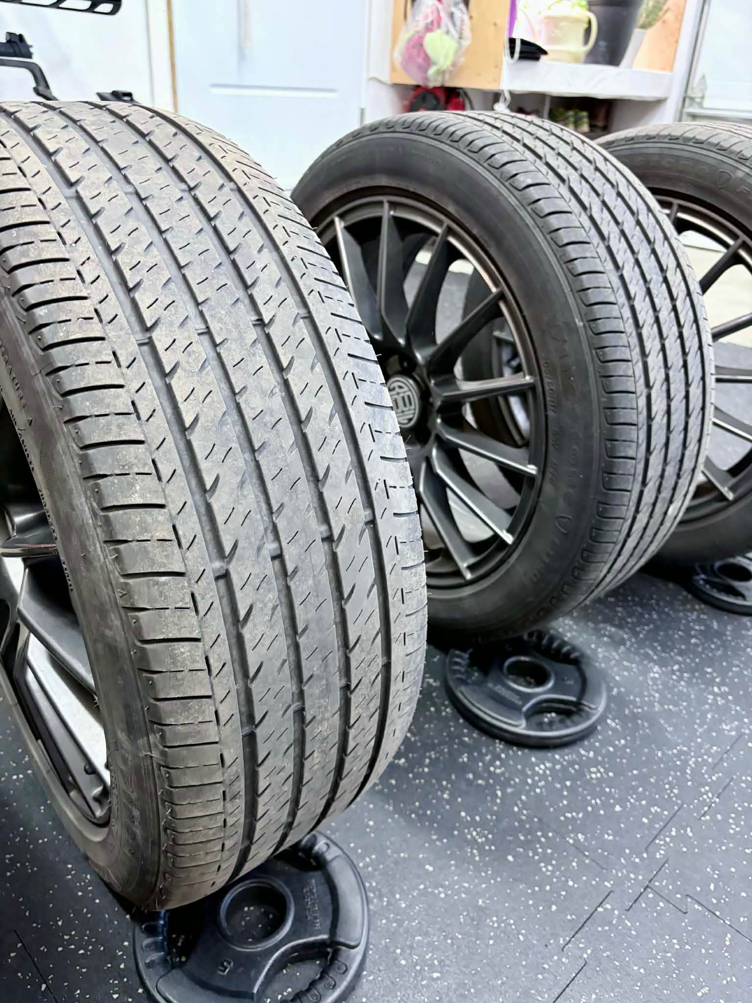 QUARKZMAN 4 Juegos De Ruedas Y Neumáticos 1/64, Llantas Real Riders Incluye Ejes para Modelos De Coche Diecast RC DIY, Llantas Negras con Línea Roja