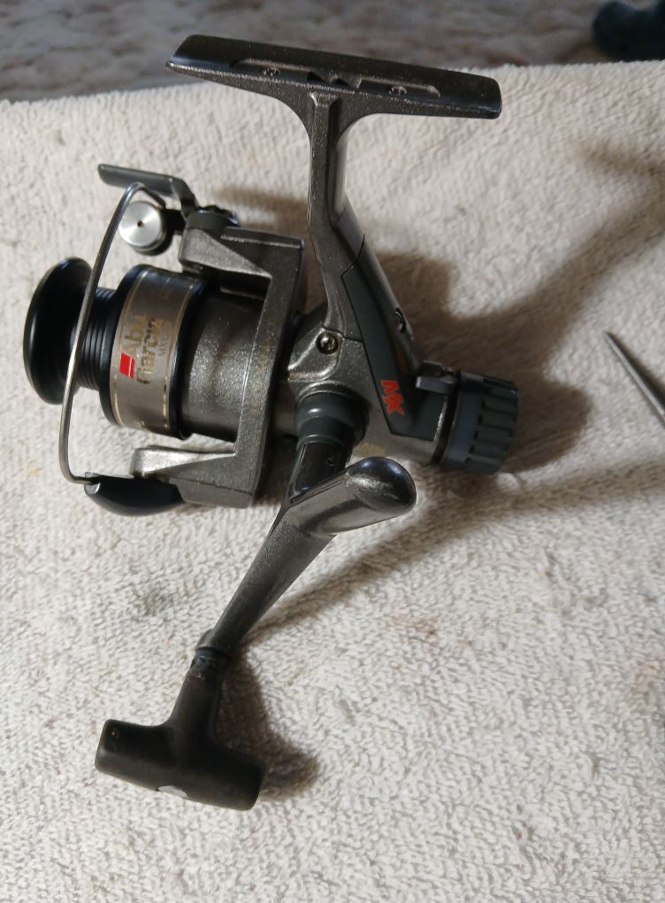 abu garcia commando reel Catfish Casting Combo Vintage reel repair; ABU abu reva beast Cast your line and Model:FGCT100HS (RIGHT HAND MODEL)