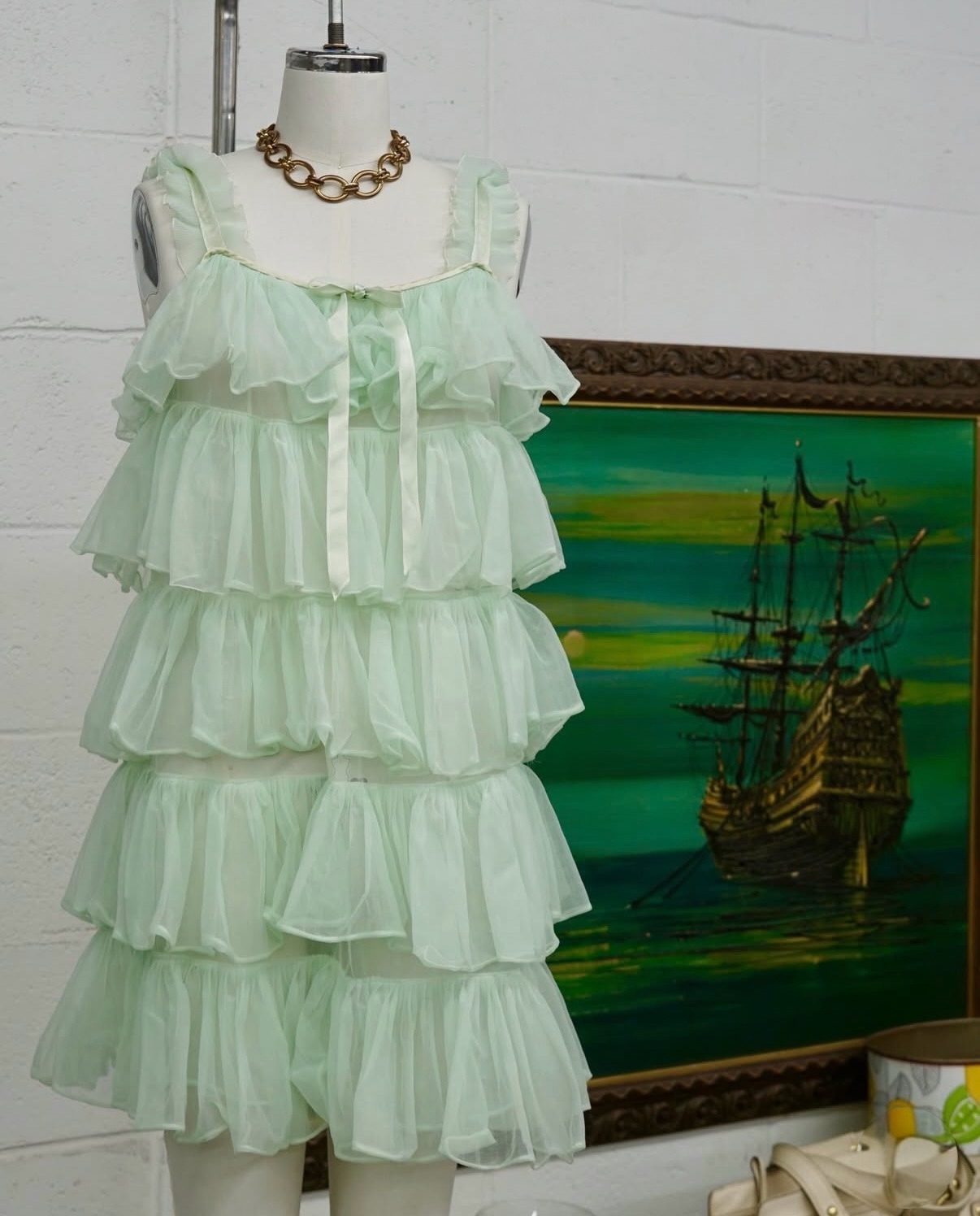 current mood green dress 🌊💚🌊 New in our Etsy shop 🍋‍🟩 #vintagehome #vintagedress #vintagedecor Keep shining mini dress