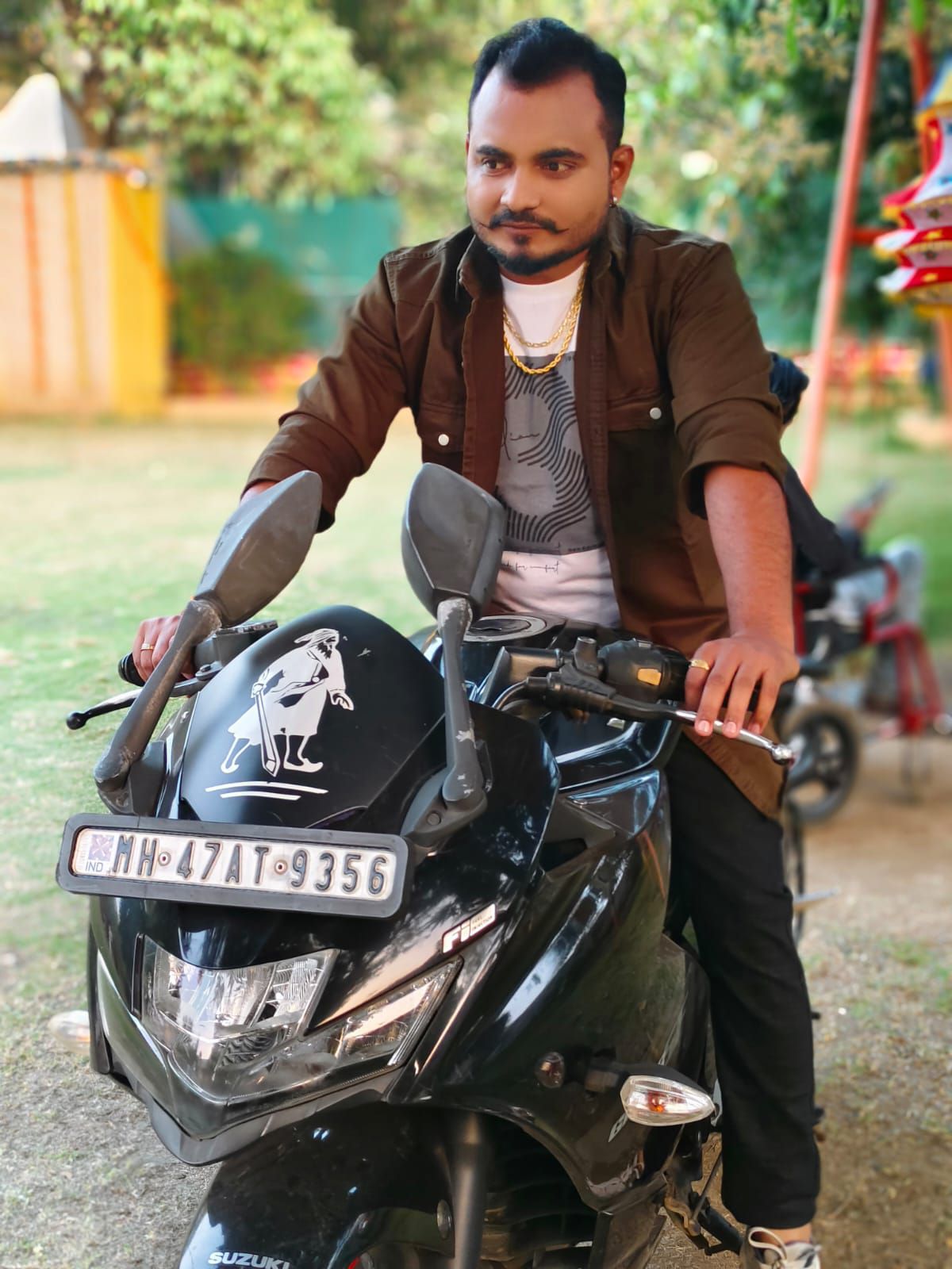 Singer Ravi Pandit