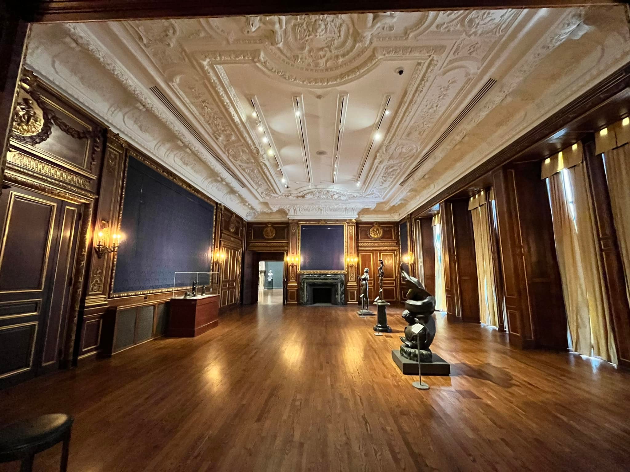 The Astor Mansion Salon and... - The Art of Thomas Mewborn