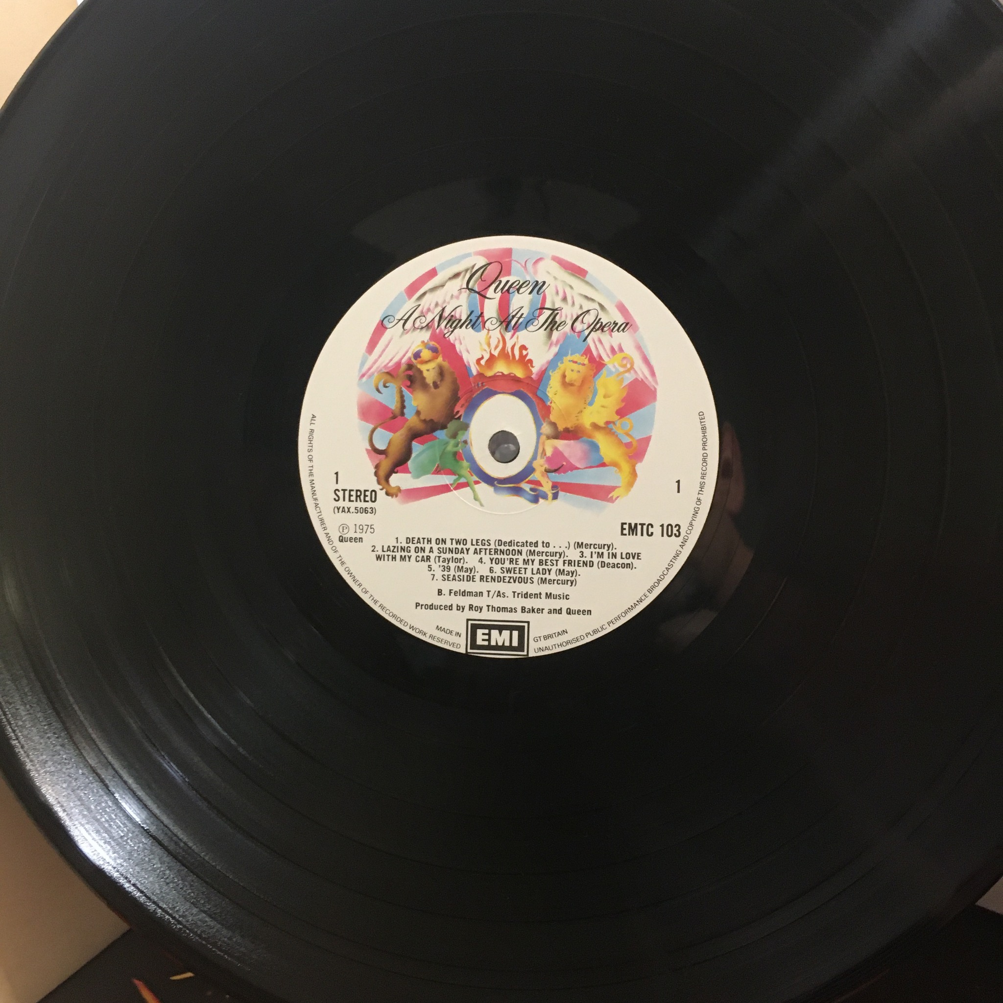 How to identify 1975 pressing of Queen's Night at the Opera?