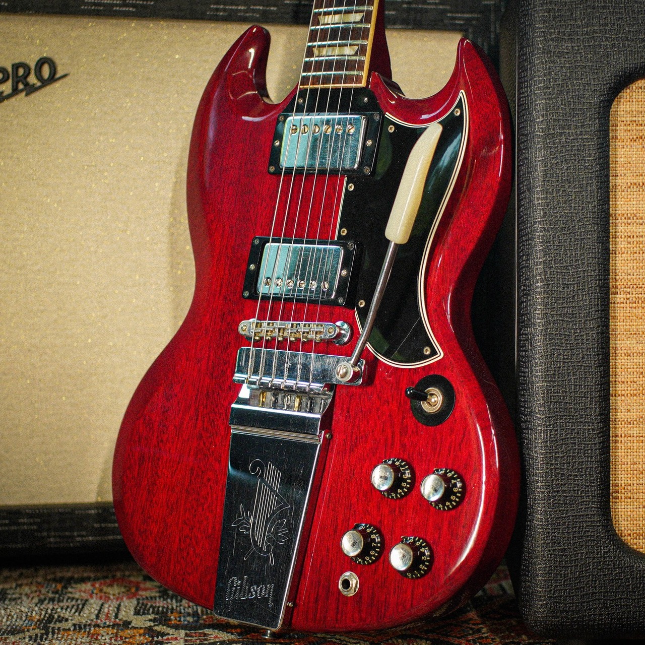 What is the origin and model of the Tomson SG guitar?