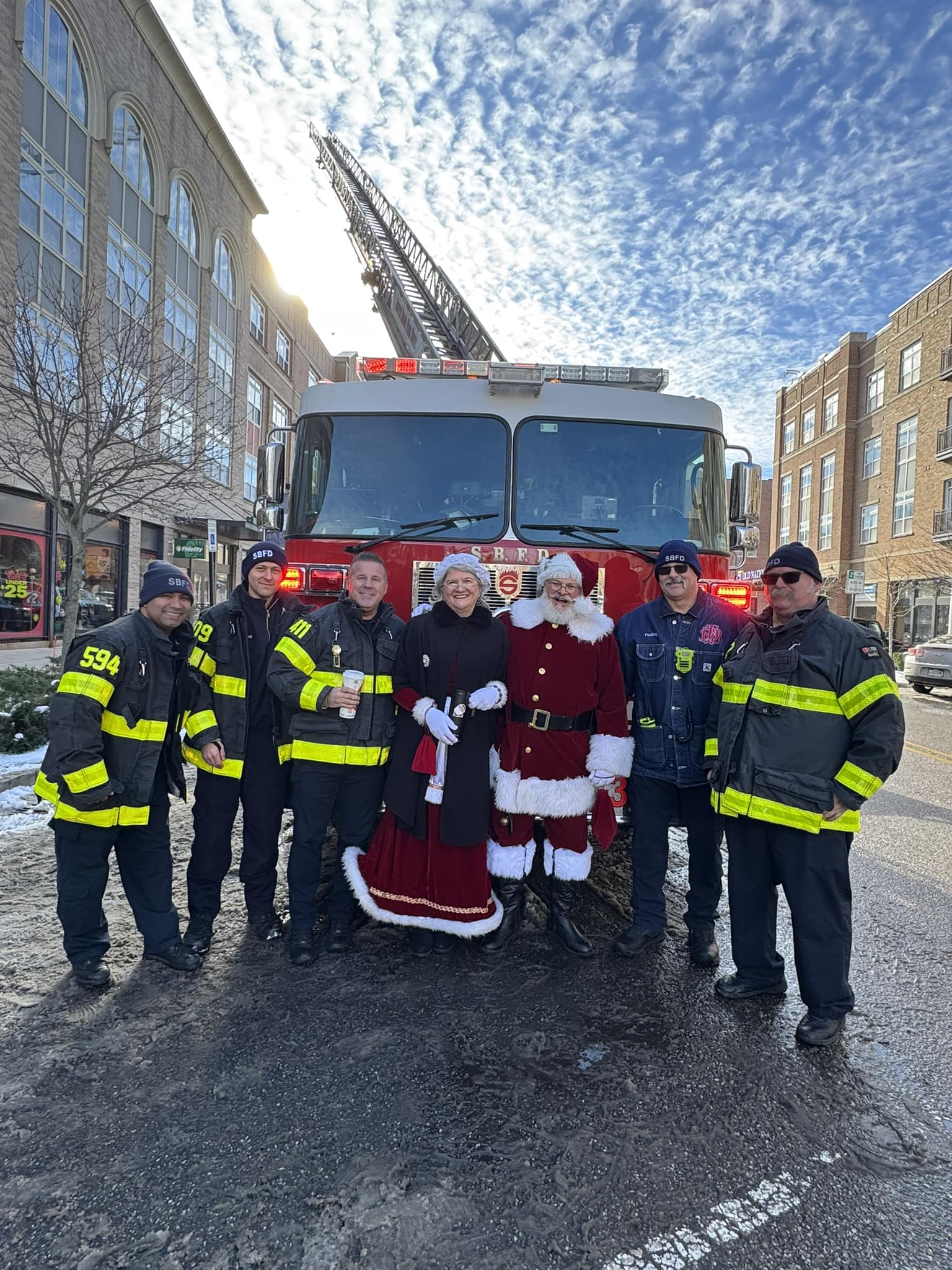 South - If you are at Eddy Steet Commons for the Holiday Happenings ...
