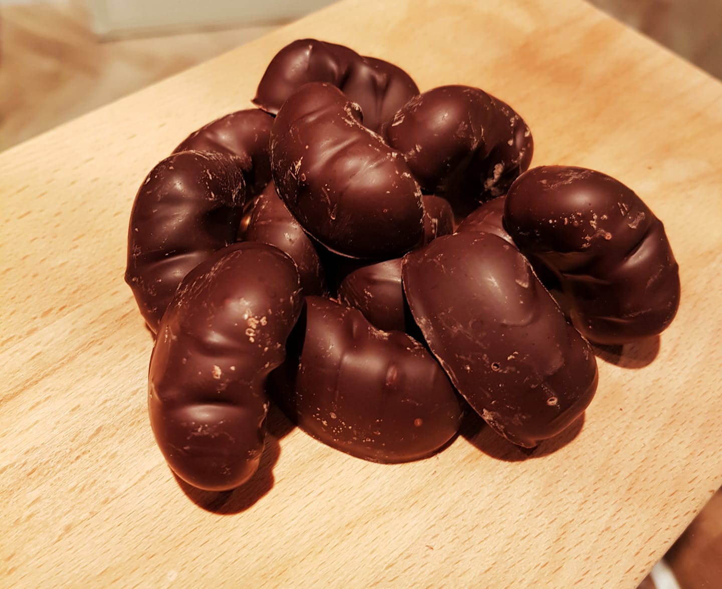 Overheerlijke rumbonen,... - Puur. IJs en Chocolade Drachten | Facebook