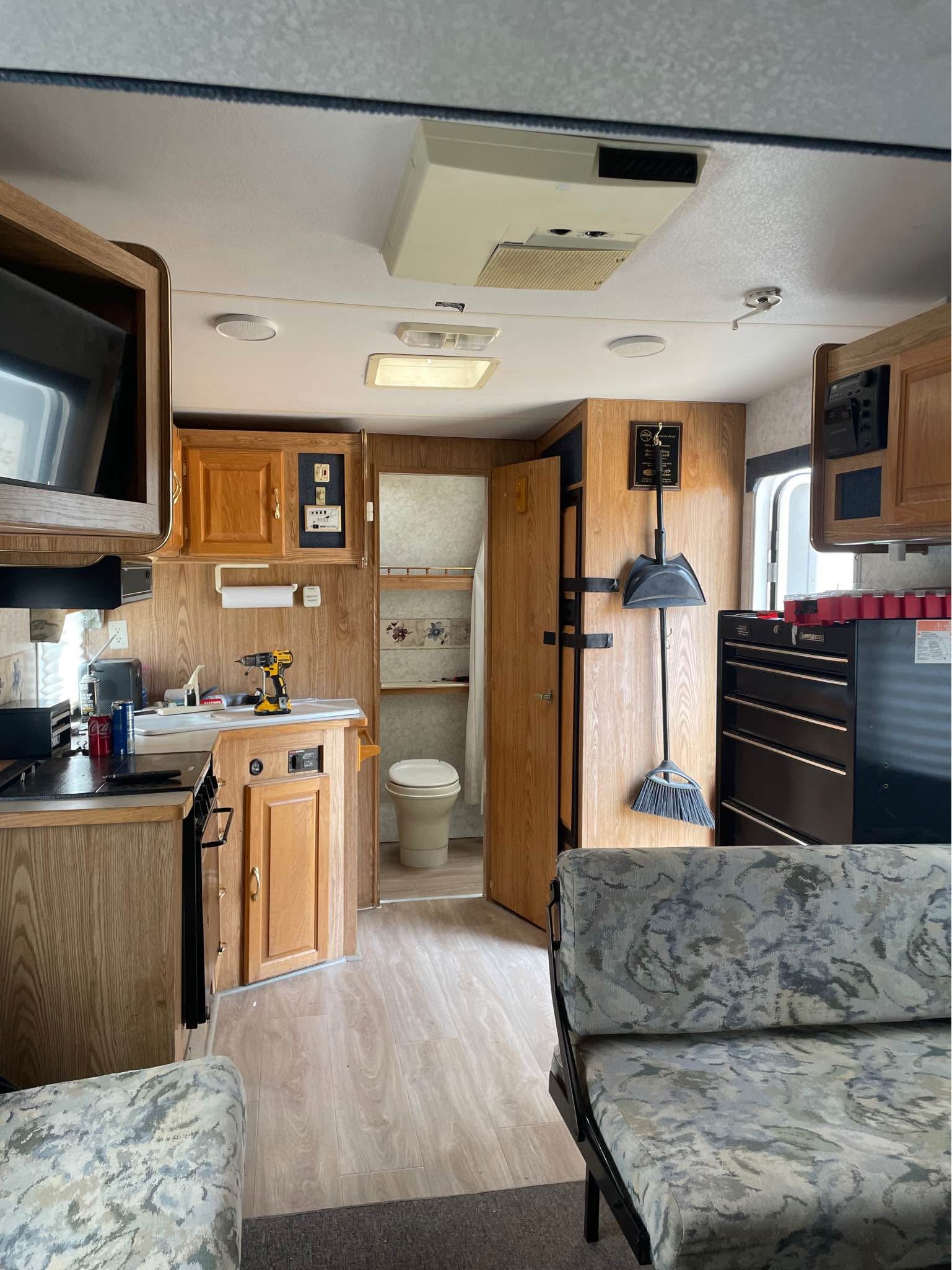 2004 Thor toy hauler 24ft - RVs & Campers - Catheys Valley, California ...