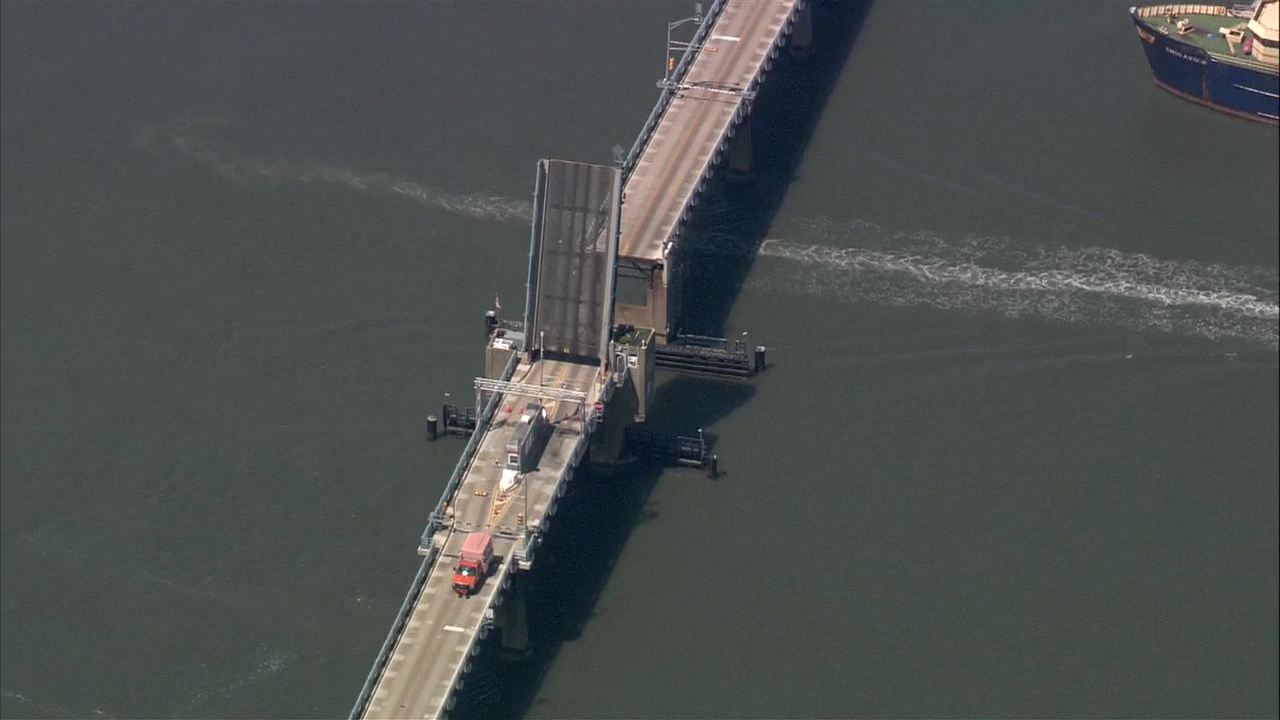 FOX 29 - SHORE ALERT: Bridge in Wildwood Crest completely...