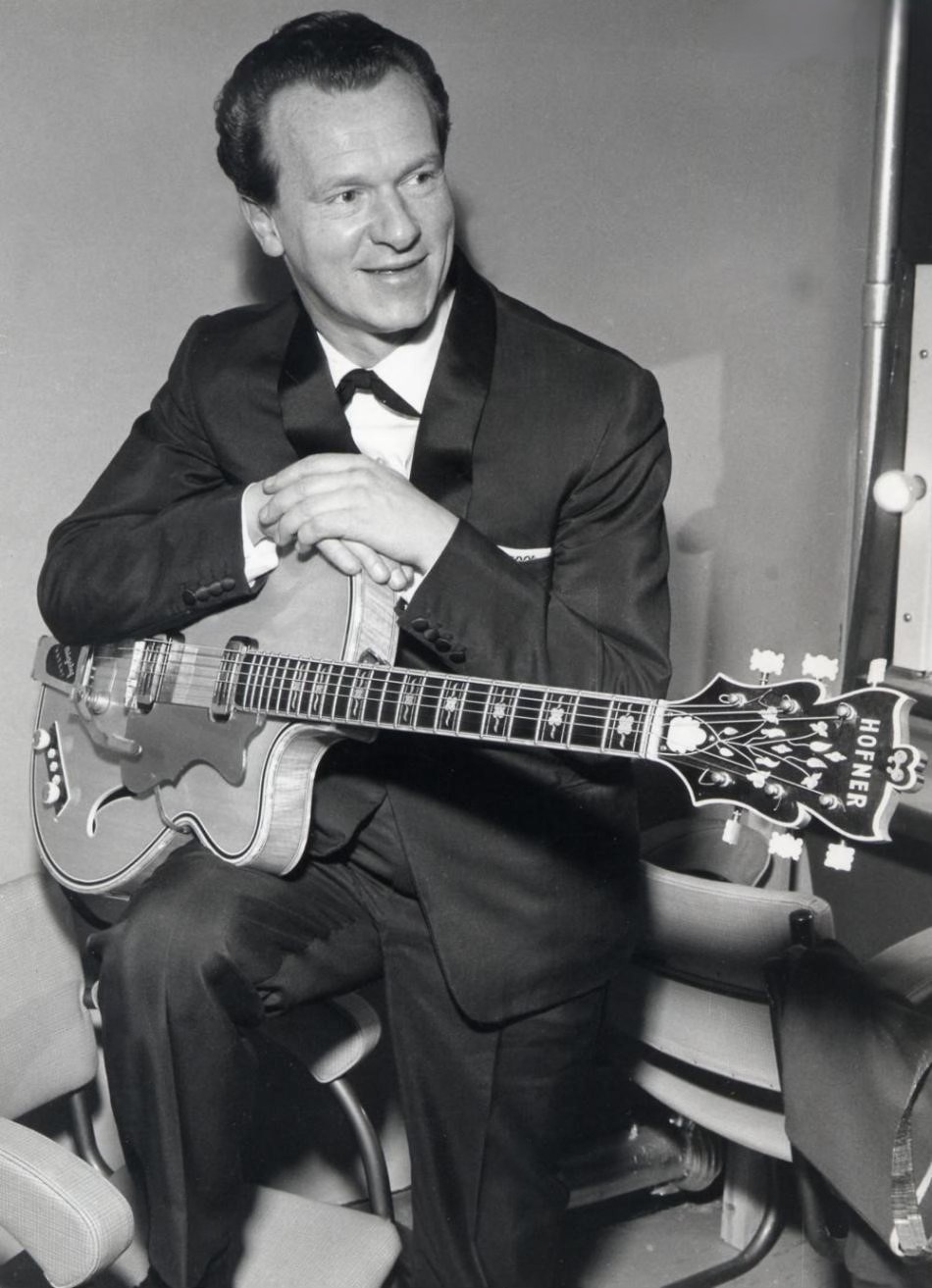 Rock N' Roll Society | This is guitarist Bert Weedon, with his Golden ...