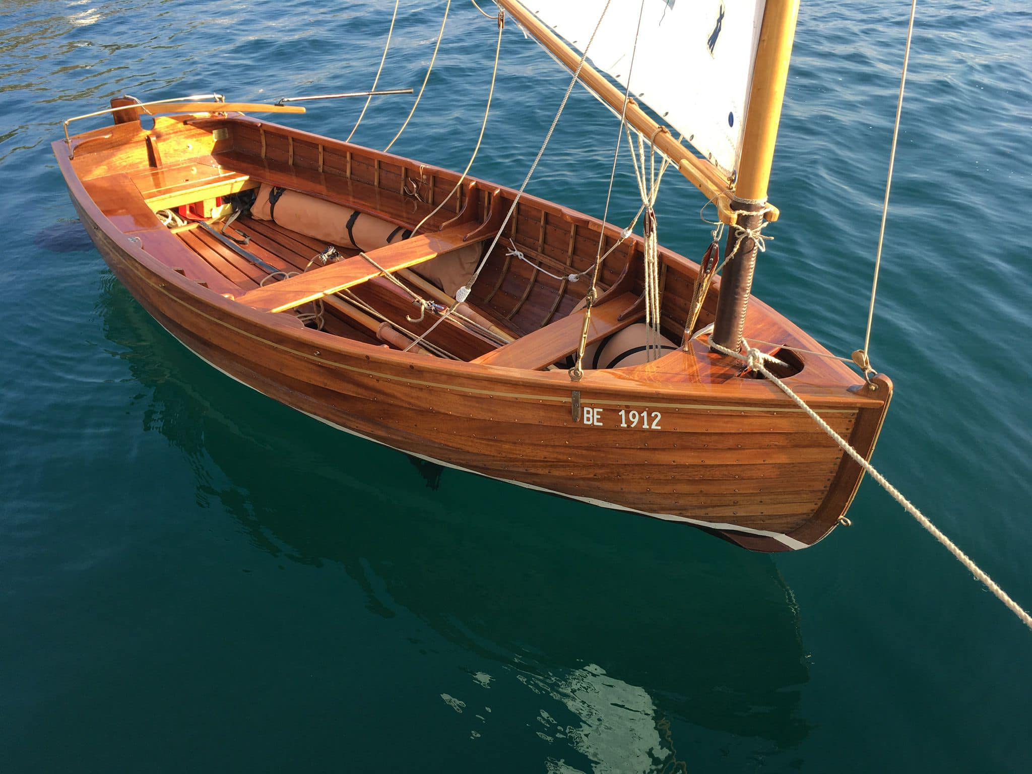 Dreckly Sui-5 dinghy for sale by Victor de Juan