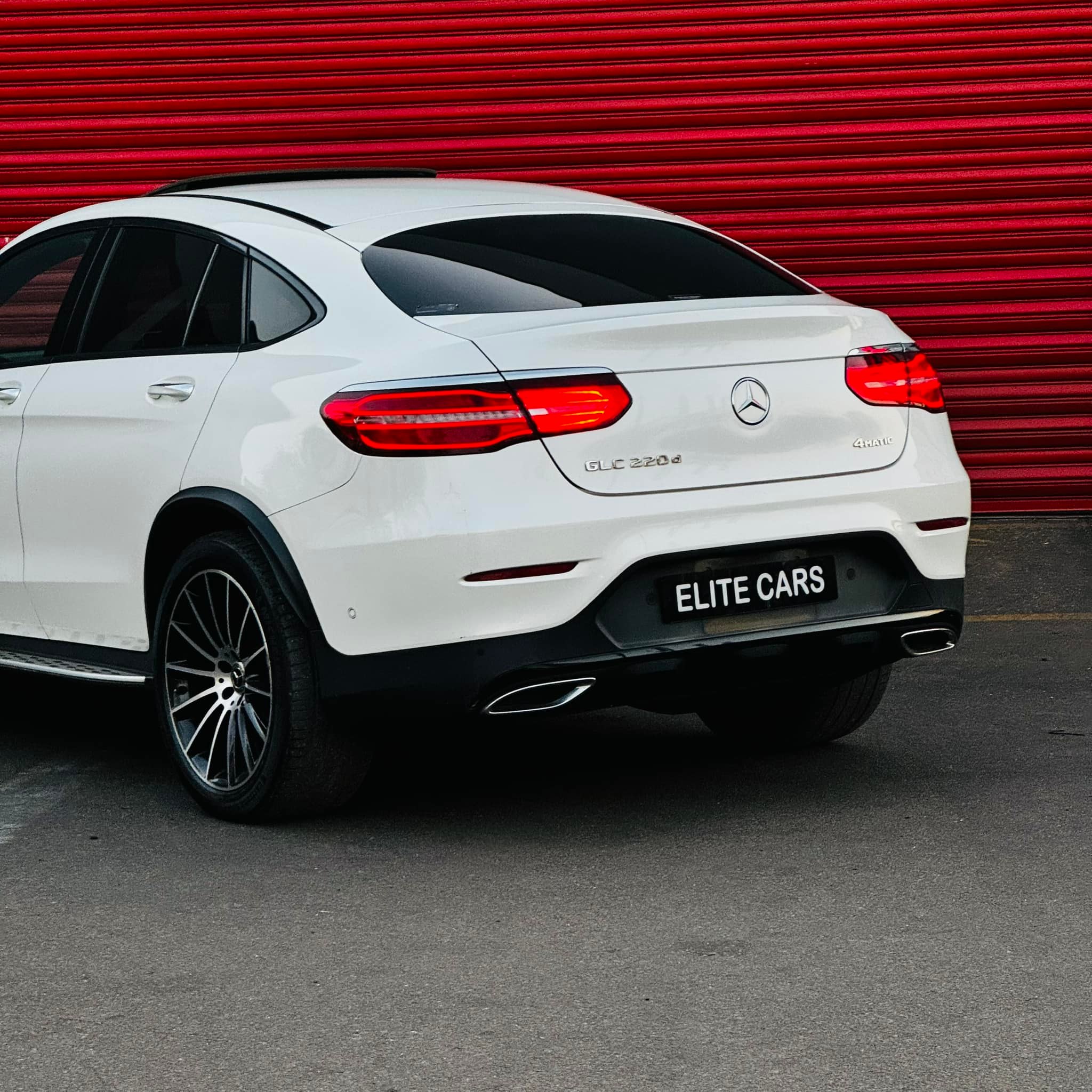 Mercedes-Benz GLC250 4MATIC Model year: 2018 Color: POLAR WHITE 