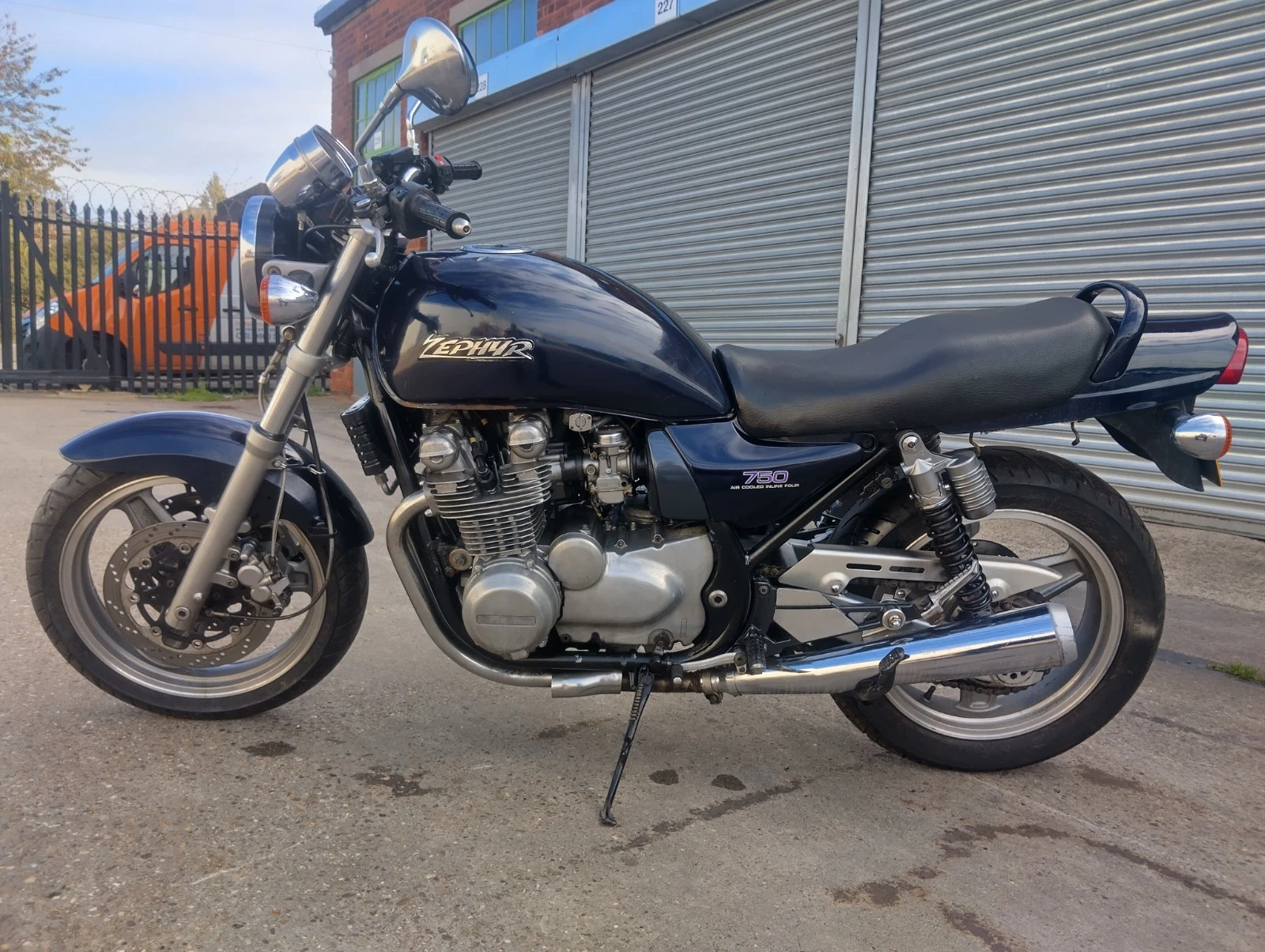 1996 Kawasaki Zephyr 550 project bike for sale