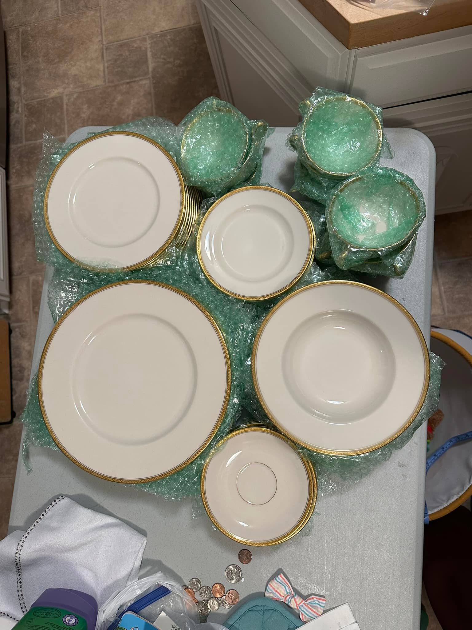 ASSIETTE COLLECTOR AVON 1981 - Porcelaine Made In England, édition Limitée