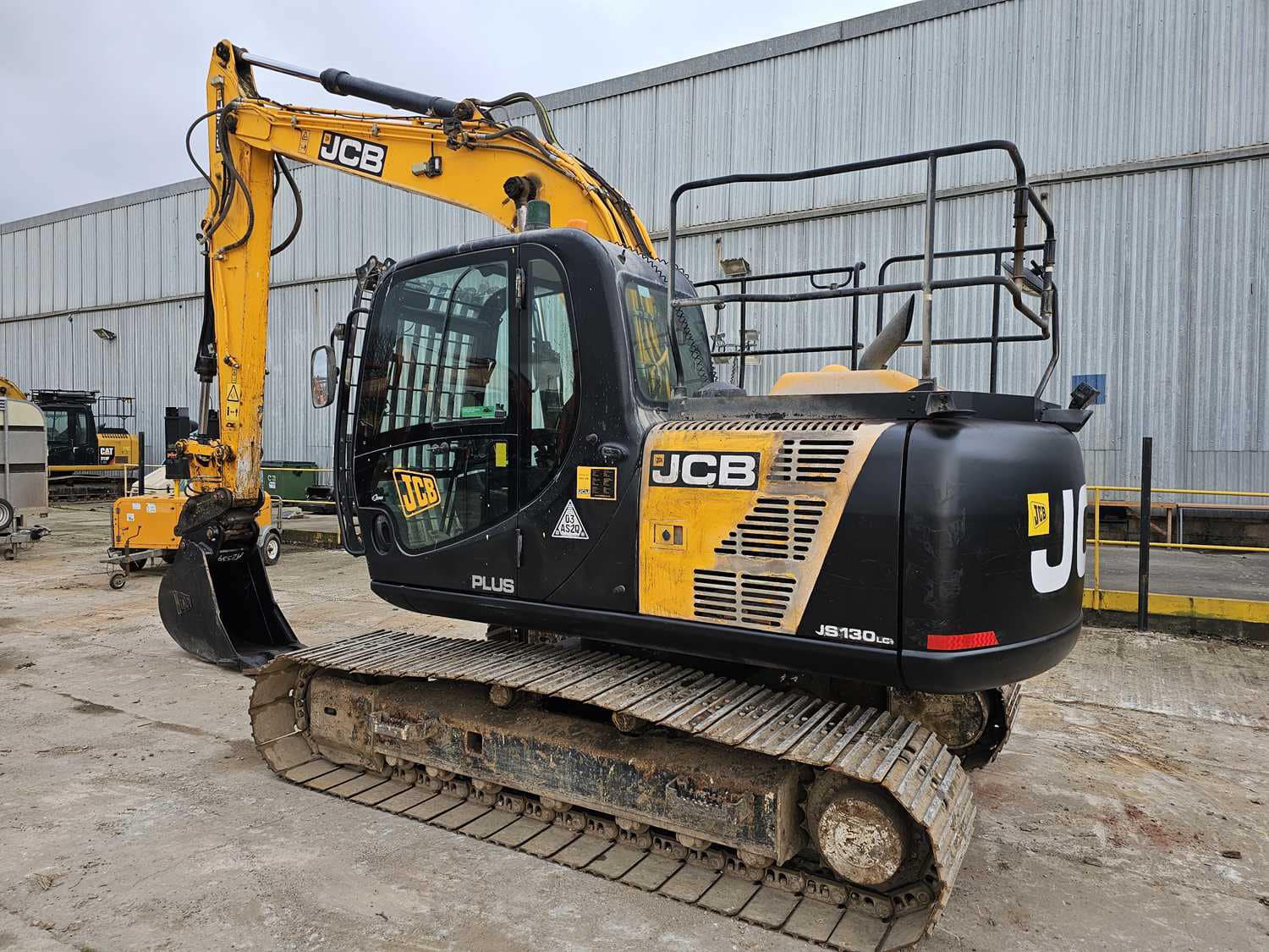 As new JCB 6FT-2s5 Year 2023 full Road Kit and V5,Tyres 100% Good