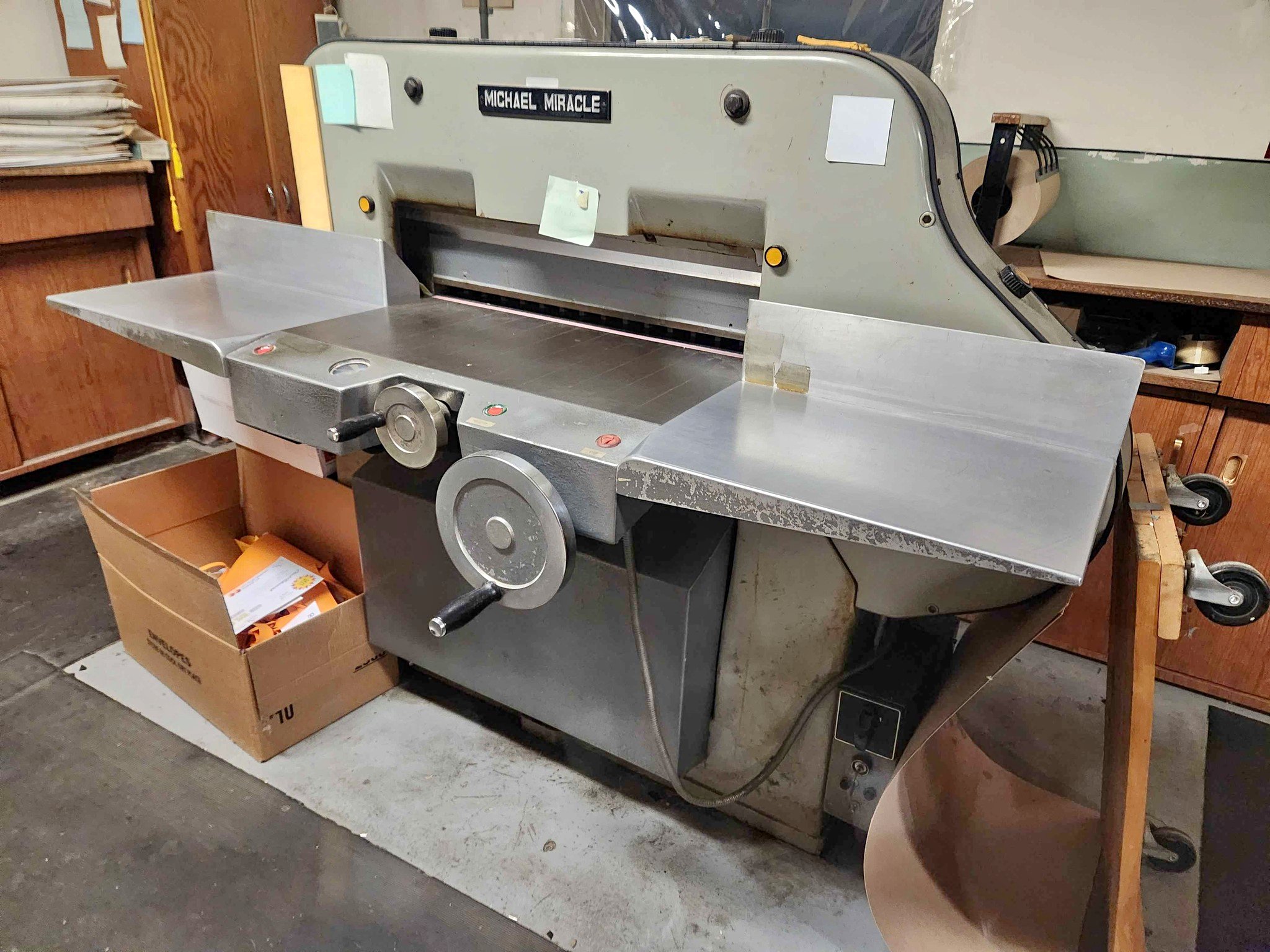 Paper Cutter-Michael Miracle 28