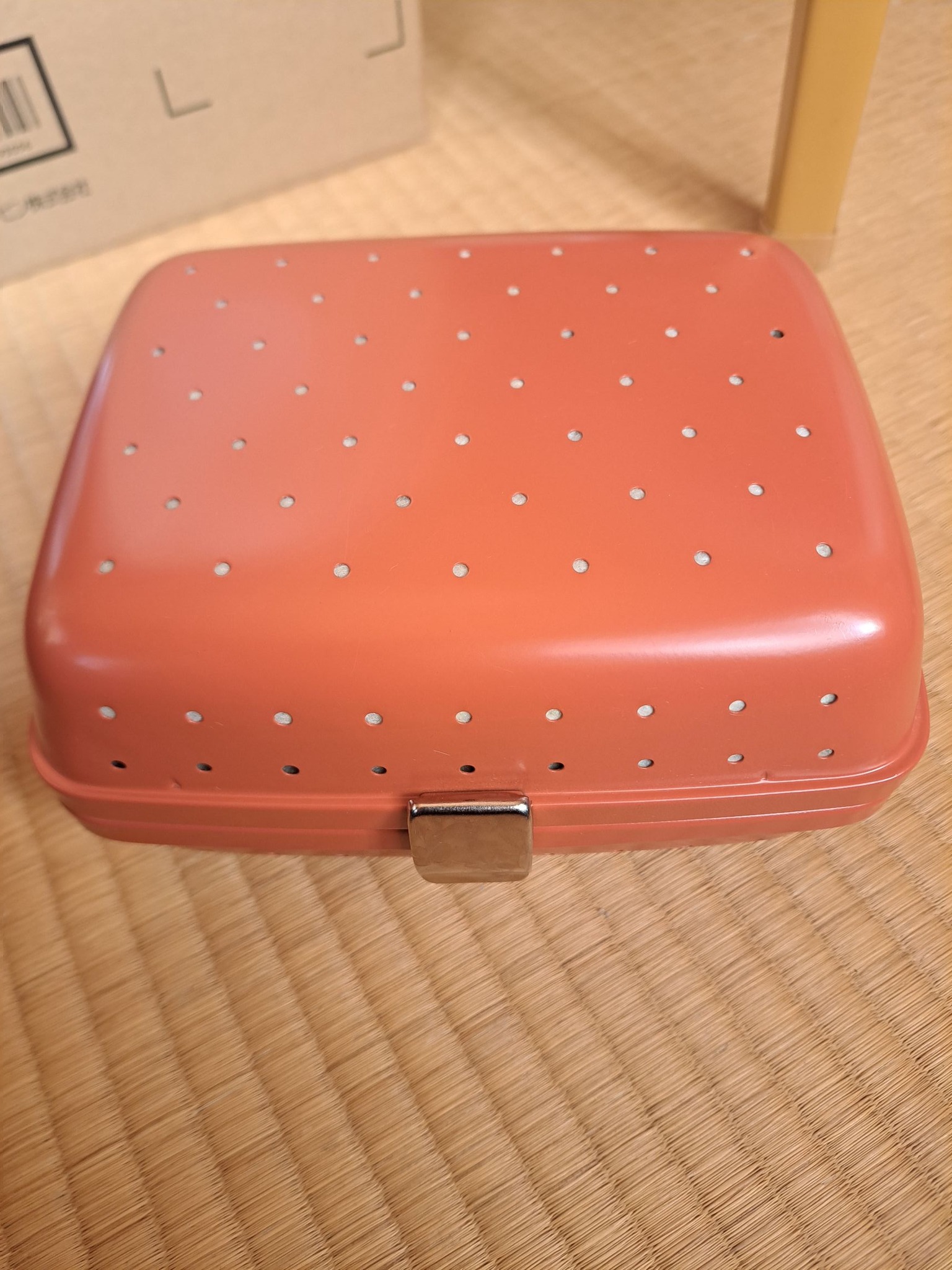 カイロ 豆炭 あんか 使い方 カイロ 実家で見つけたものですが これはカイロ