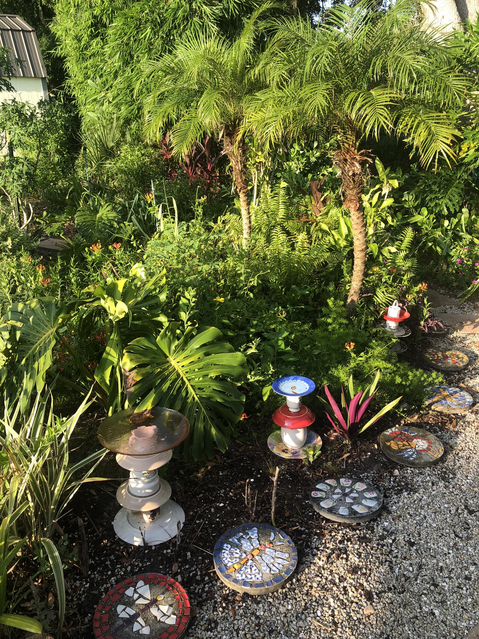 How to up-cycle Norman Rockwell plates into garden decorations?