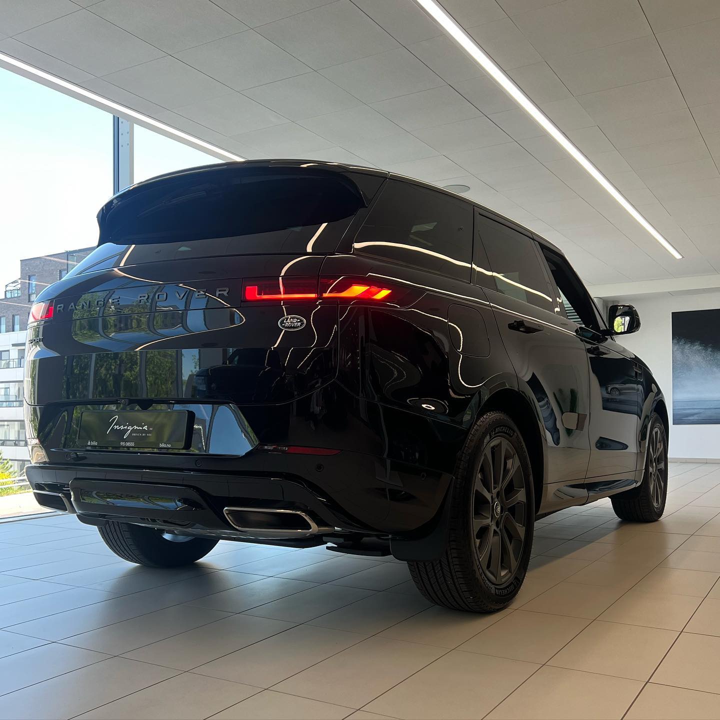 Bilia Insignia Land Rover... - Bilia Insignia Land Rover