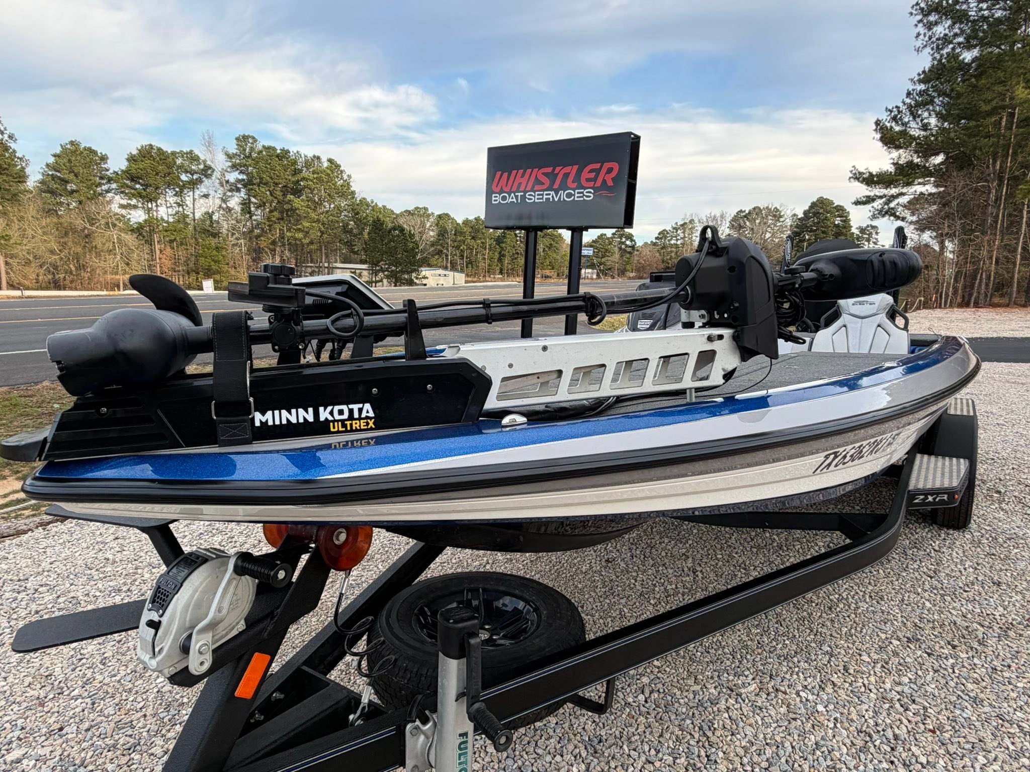 For sale: 2021 Skeeter ZXR21 — Super clean, low hours - Engine