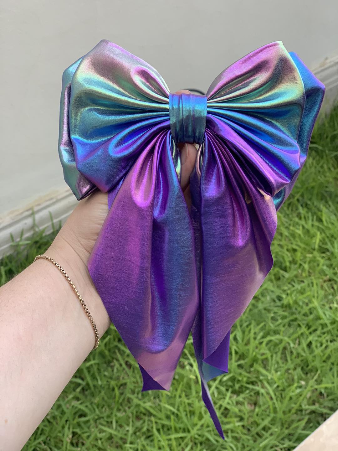 Moñomanía - Moño grande tornasol $120 (3 piezas)