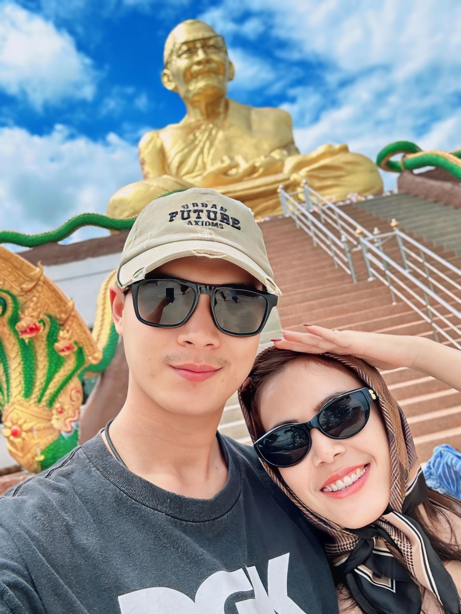 Yuinoii - 📍อยู่กับคนที่เห็นแสงในตัวเรา เราจะเจิดจรัส 🫡🫶🏻 | Facebook