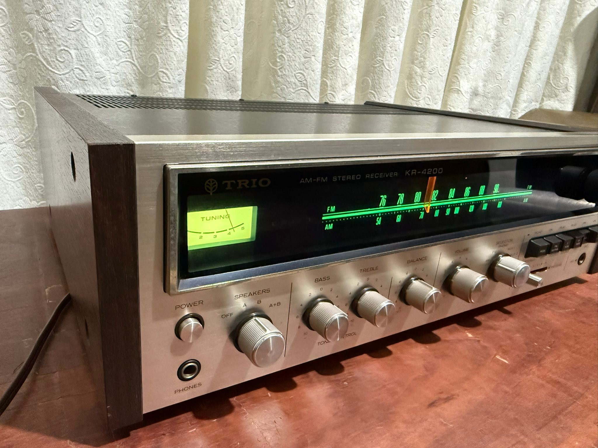 SOLD) 1972 TRIO/Kenwood KR-4200 Stereo Receiver **the 