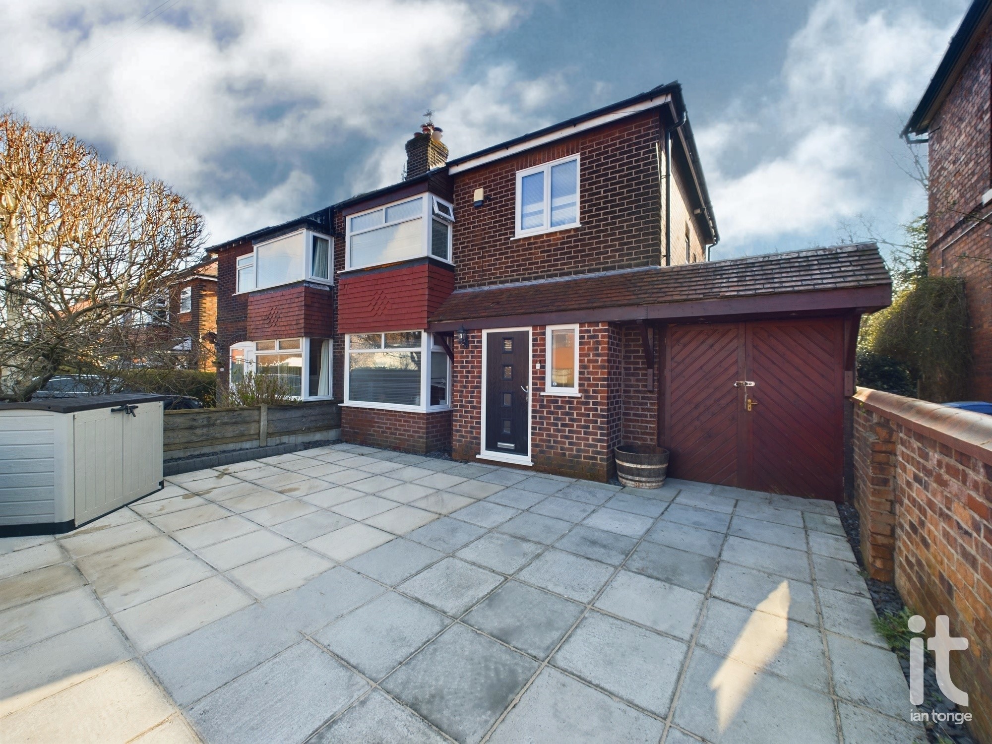 Ian Tonge Property Services | Stockport