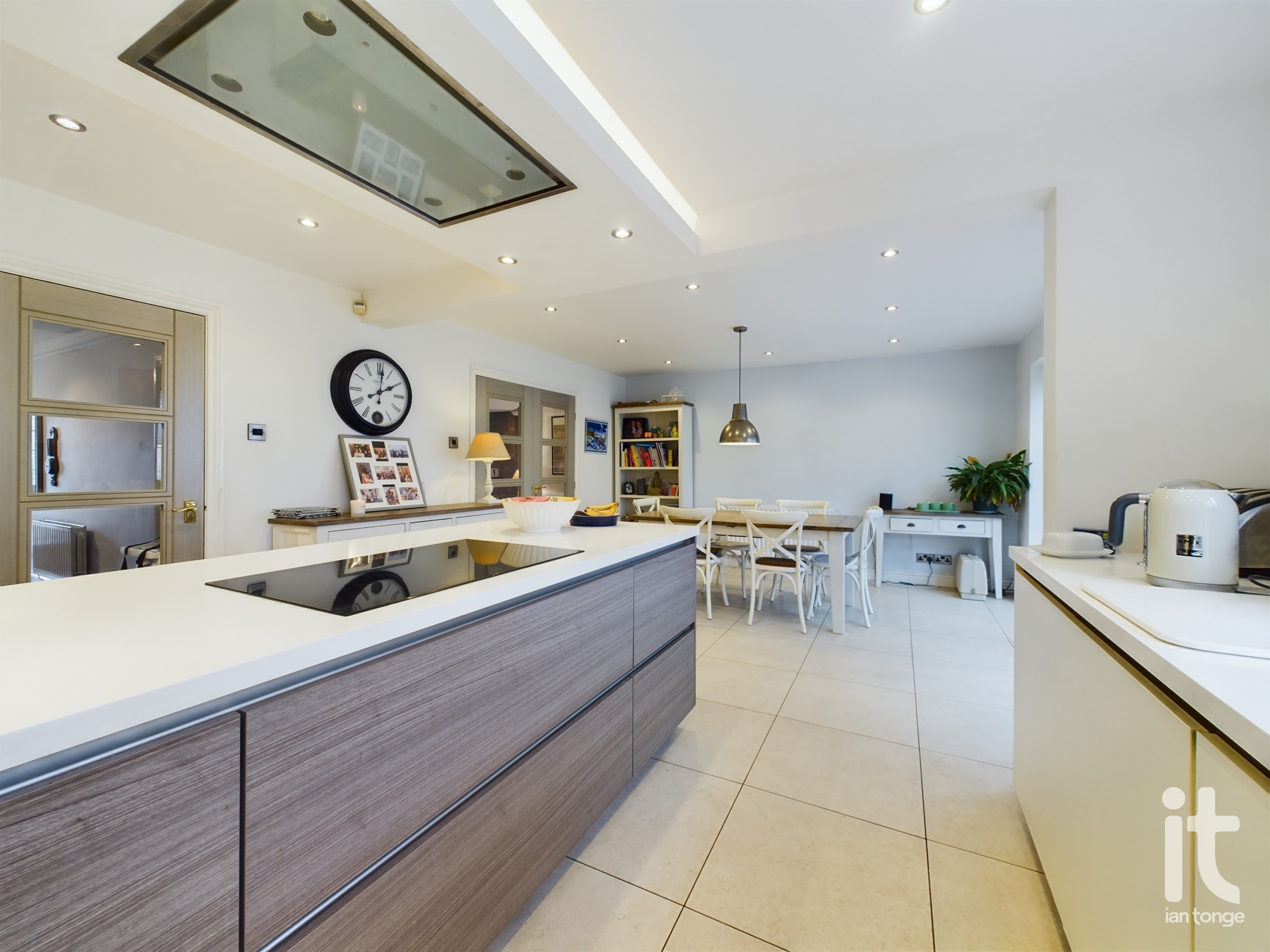 Ian Tonge Property Services | Stockport