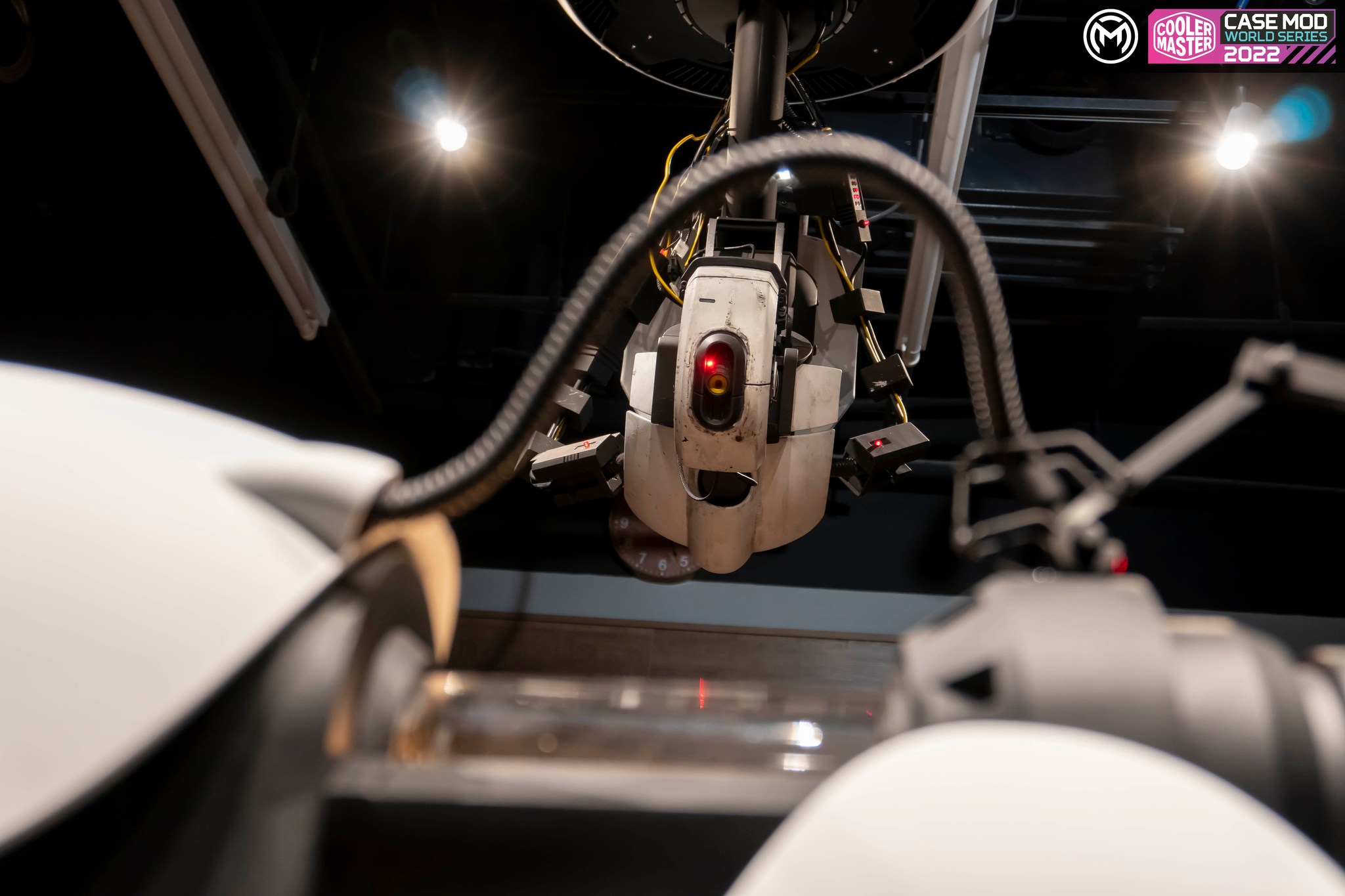 【作品呈現】GLaDOS Cooler Master Case Mod... - Mark's Fabrication