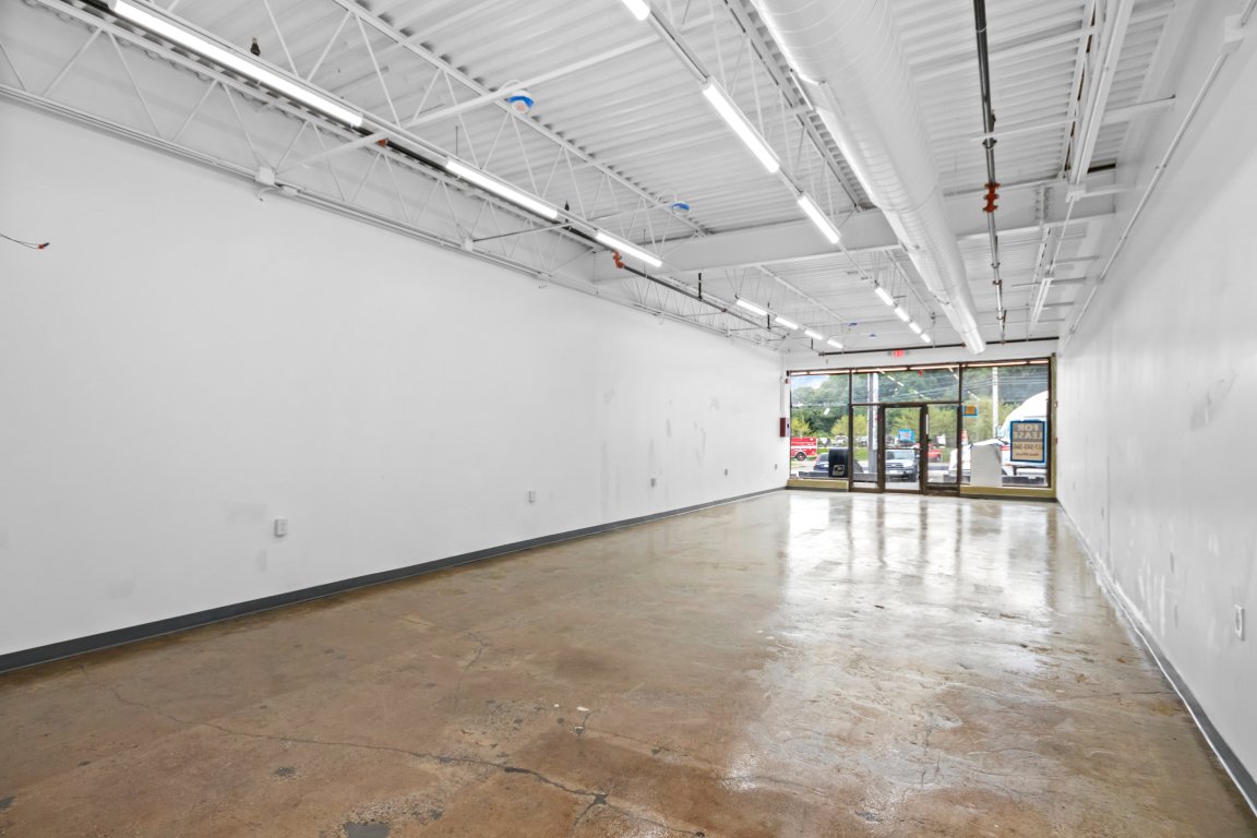 STOREFRONT RETAIL SPACE For Rent - Property Rentals - Saugus ...
