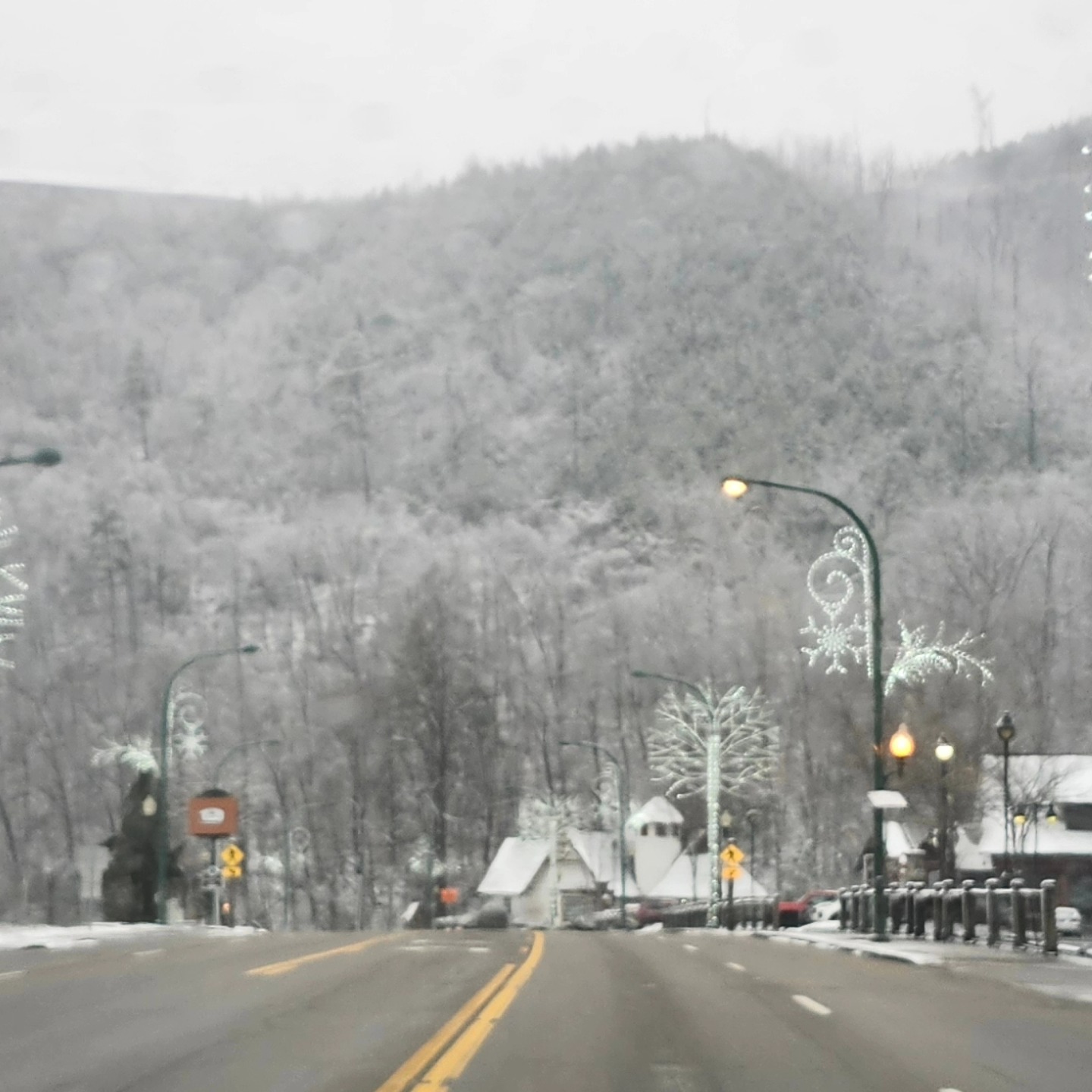Gatlinburg - Another light layer of snow fell last night, which was a ...