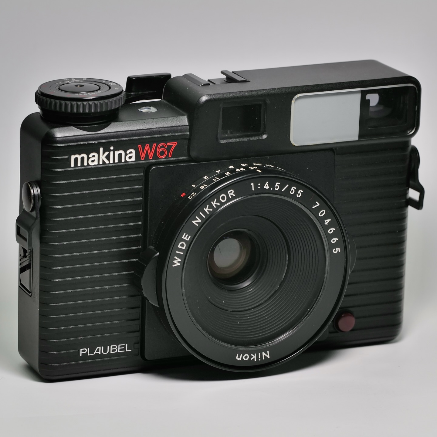 PLAUBEL MAKINA W67 Medium Format Rangefinder Camera Designed by 